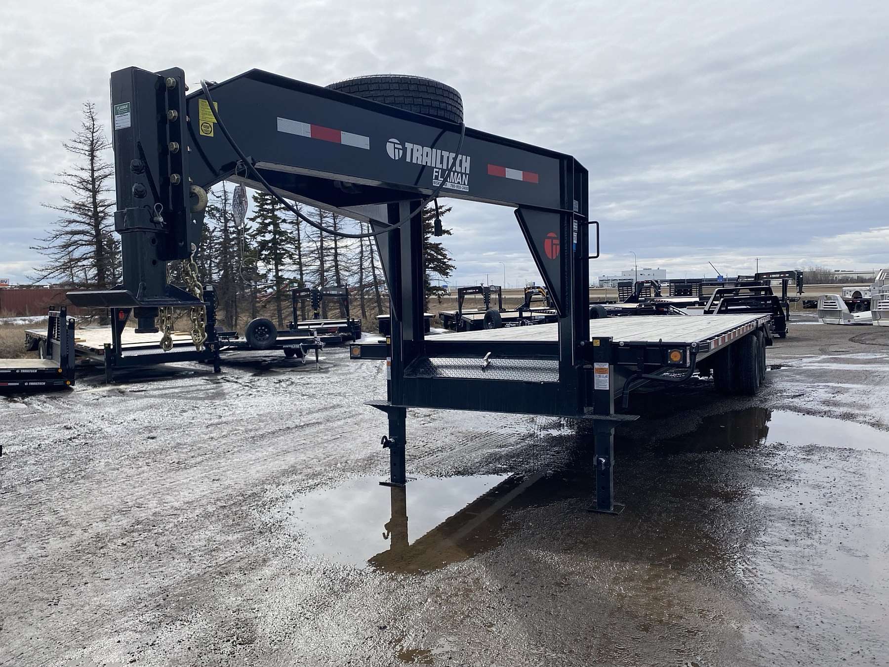 2025 Trailtech 26' TD210 Gooseneck Trailer