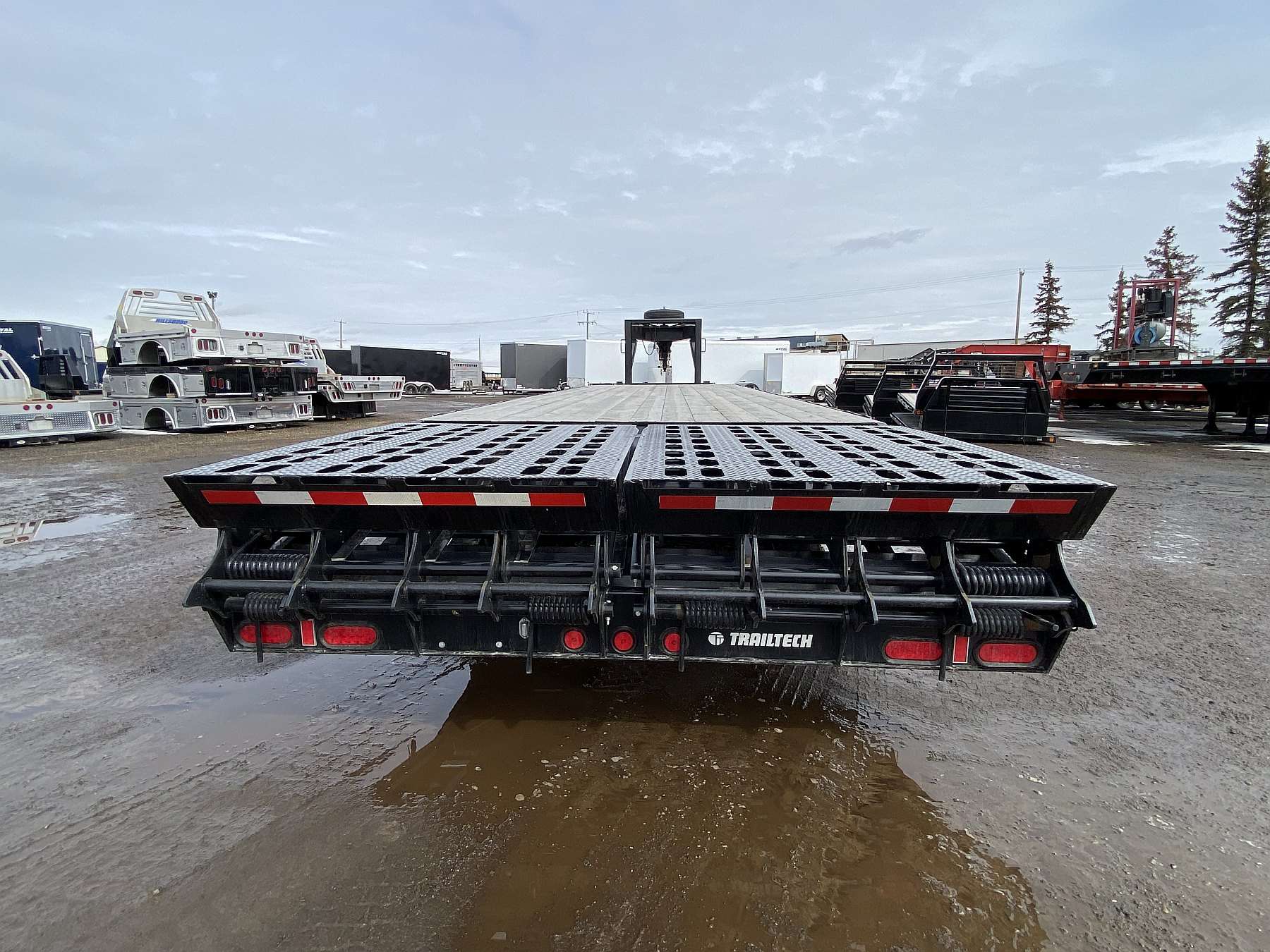 2025 Trailtech 26' TD210 Gooseneck Trailer