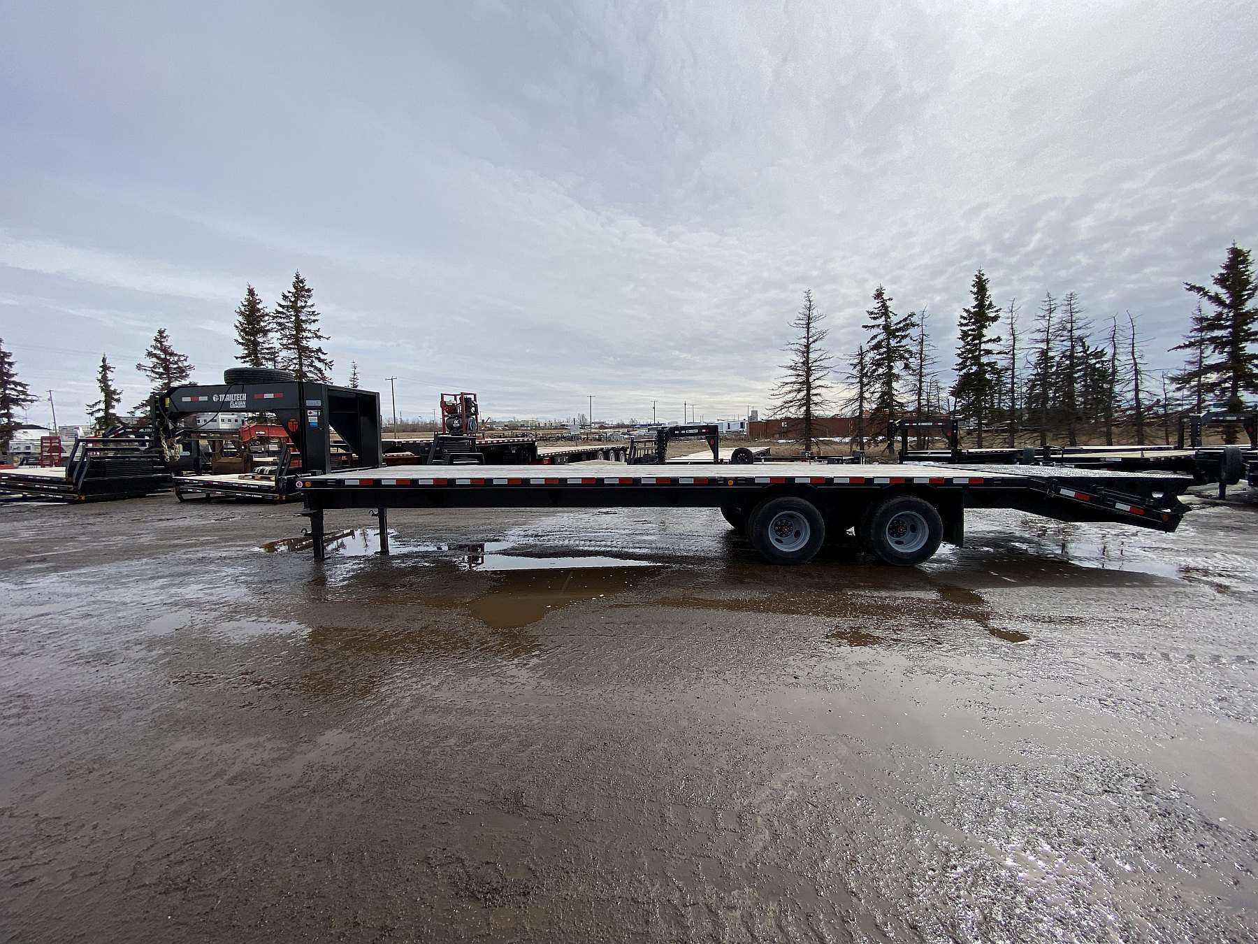 2025 Trailtech 26' TD210 Gooseneck Trailer