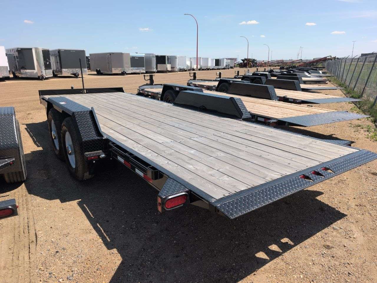 2025 Trailtech 83" x 20' Full Tilt Trailer