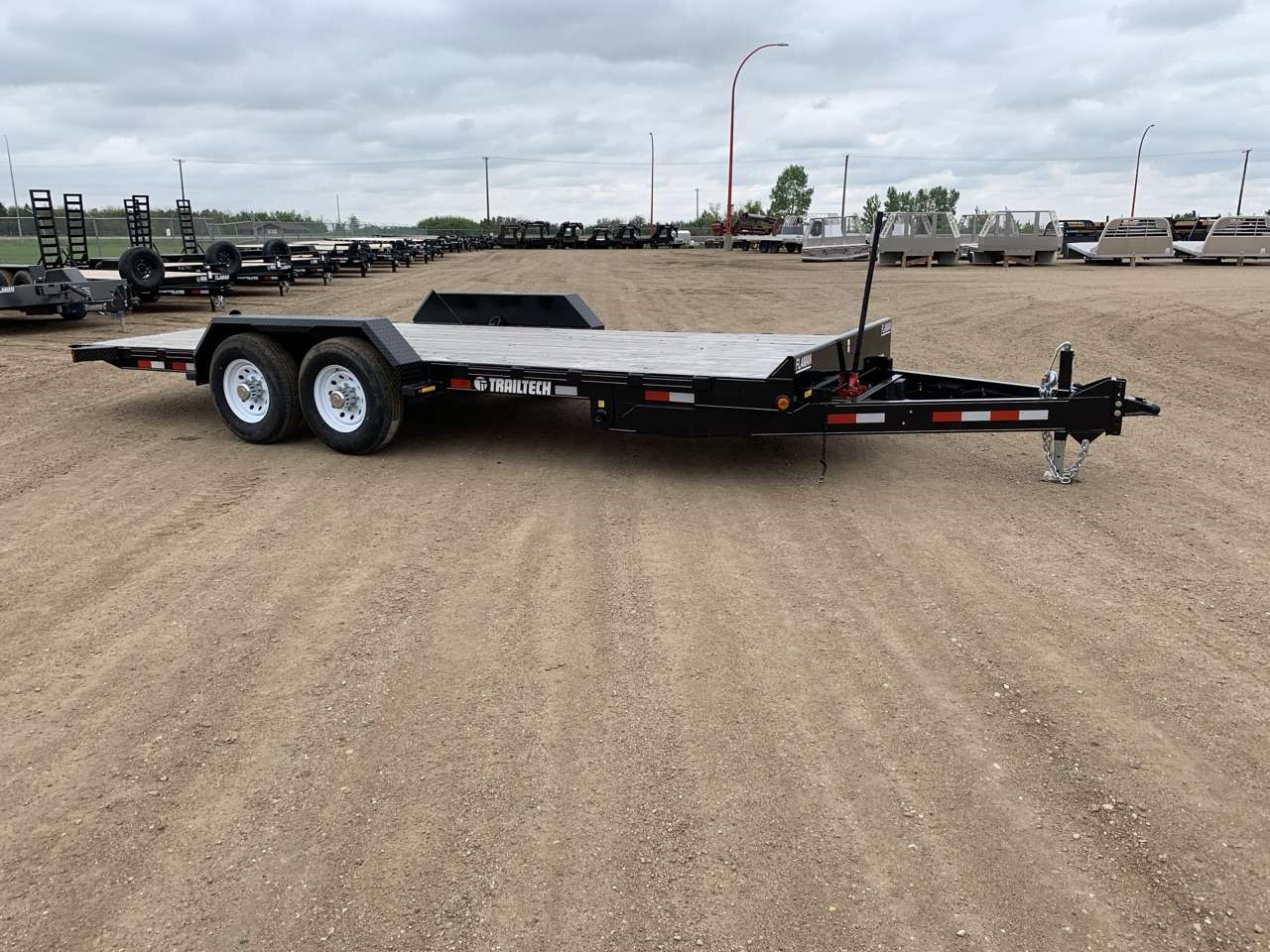 2025 Trailtech 83" x 20' Full Tilt Trailer