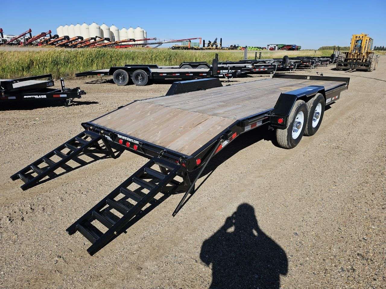 2025 Trailtech CELR 8'6" x 20' Beavertail Flat Deck