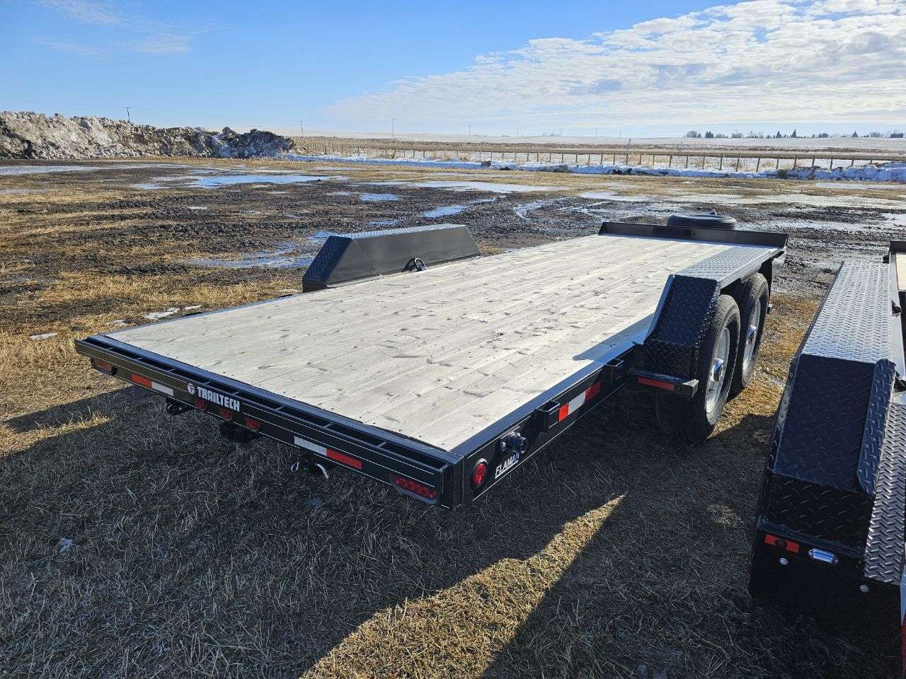2025 Trailtech CELR 8'6" x 20' Flat Deck Trailer