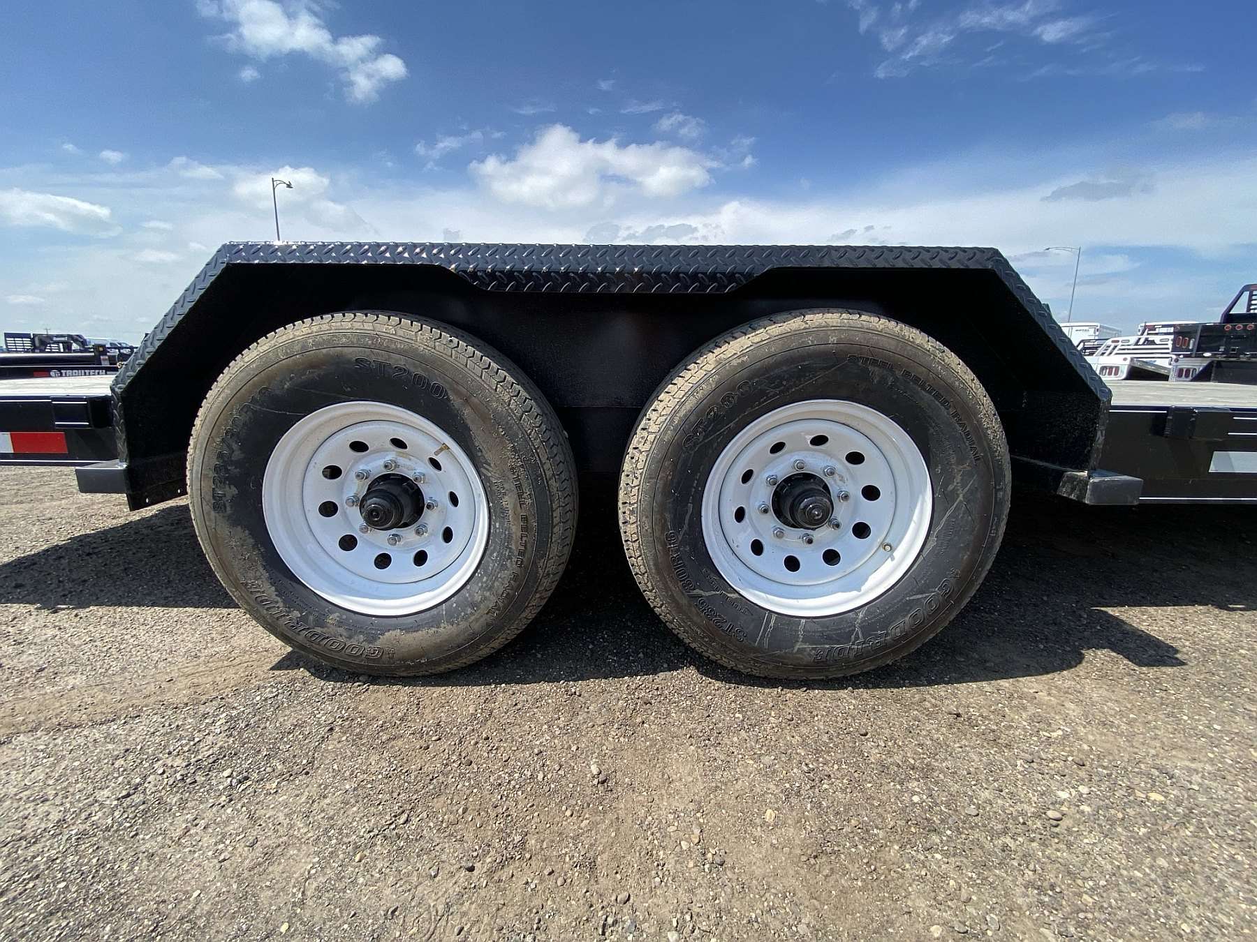 2025 Trailtech CELR270 Flatdeck Trailer - 20'