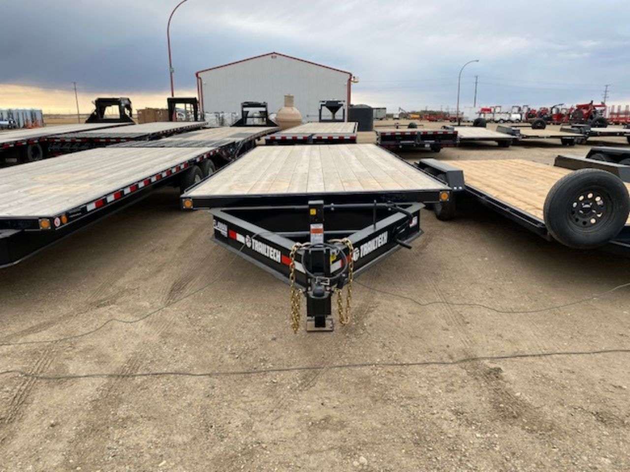 2025 Trailtech H270 8'6" x 20' Deckover