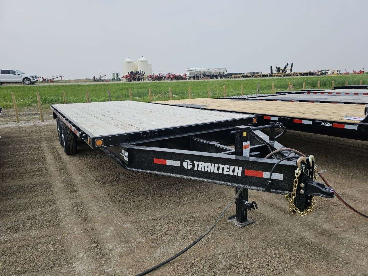 2025 Trailtech H270 8'6" x 20' Deckover