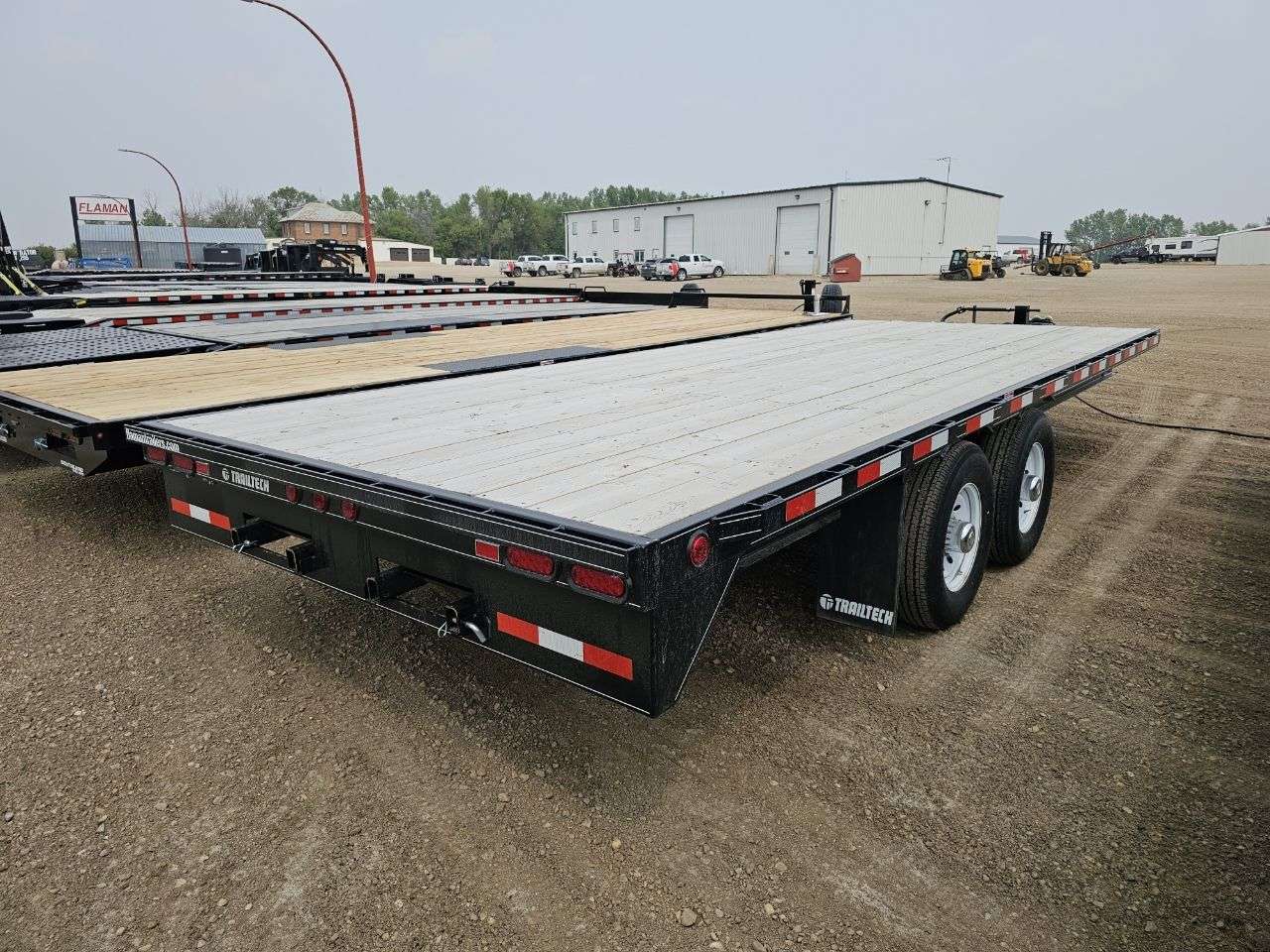 2025 Trailtech H270 8'6" x 20' Deckover