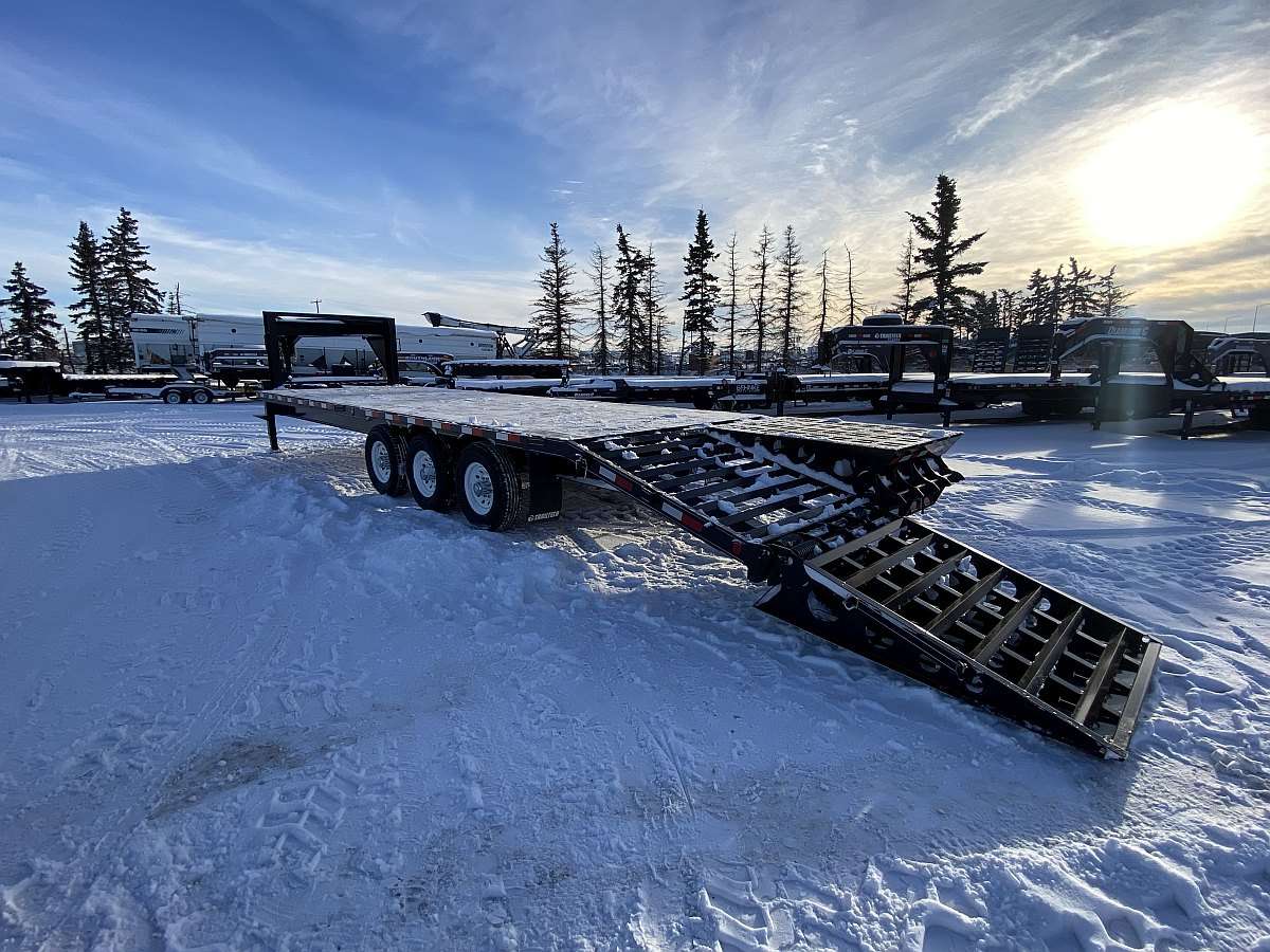 2025 Trailtech H370- 24' Gooseneck Trailer