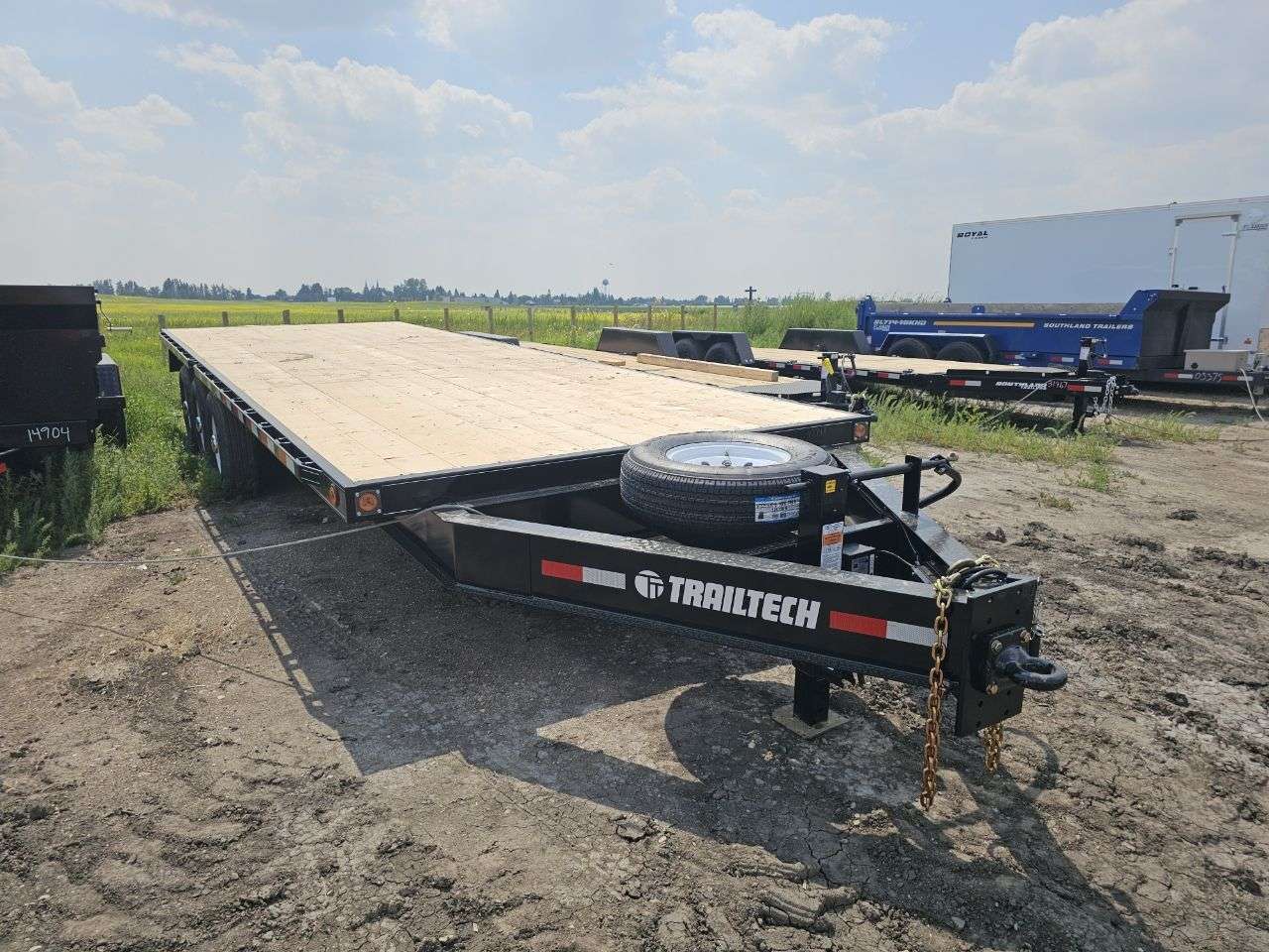 2025 Trailtech H370 8'6" x 24' Deckover Trailer