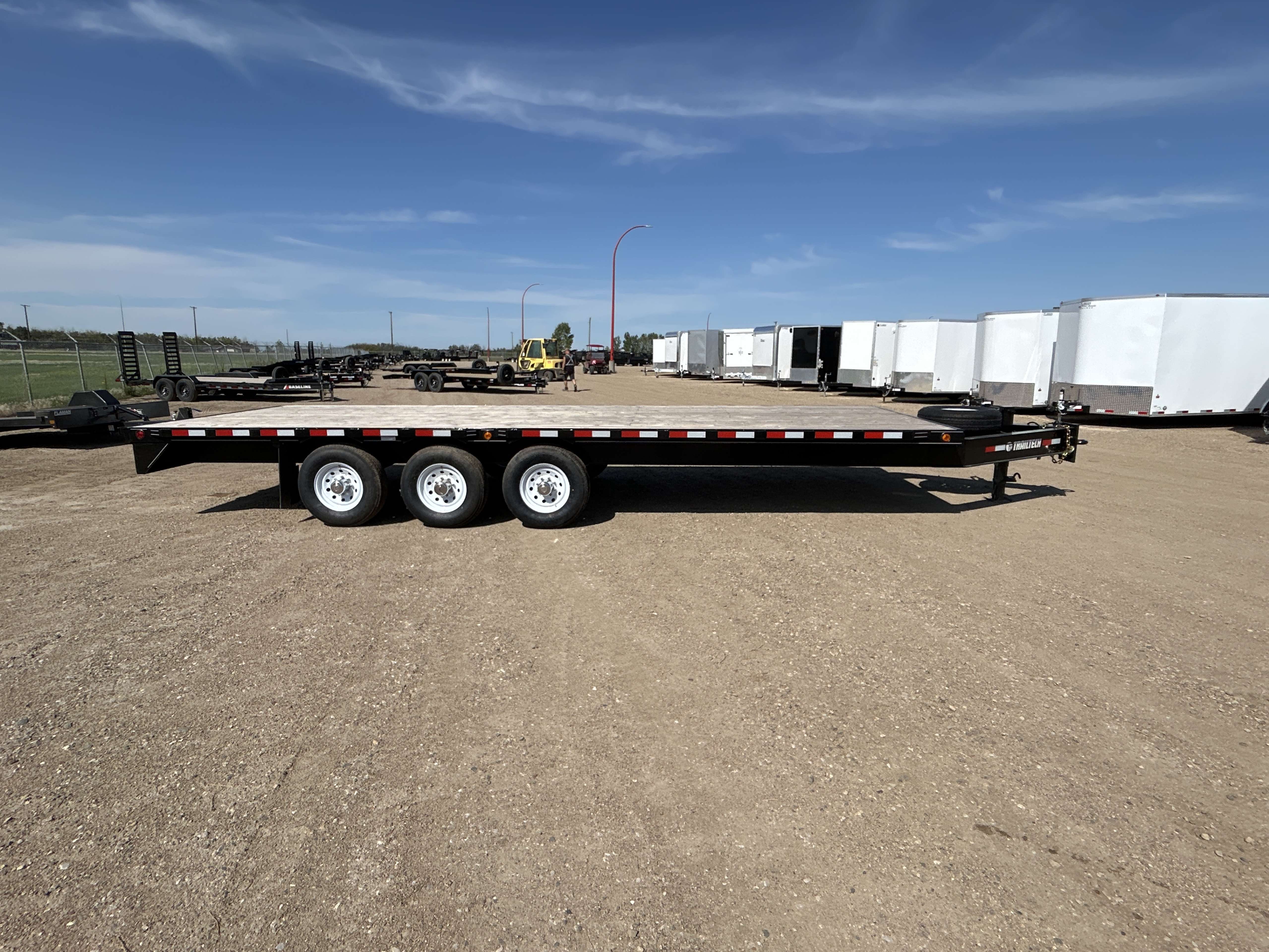 2025 Trailtech H370 8'6" x 24' Deckover Trailer