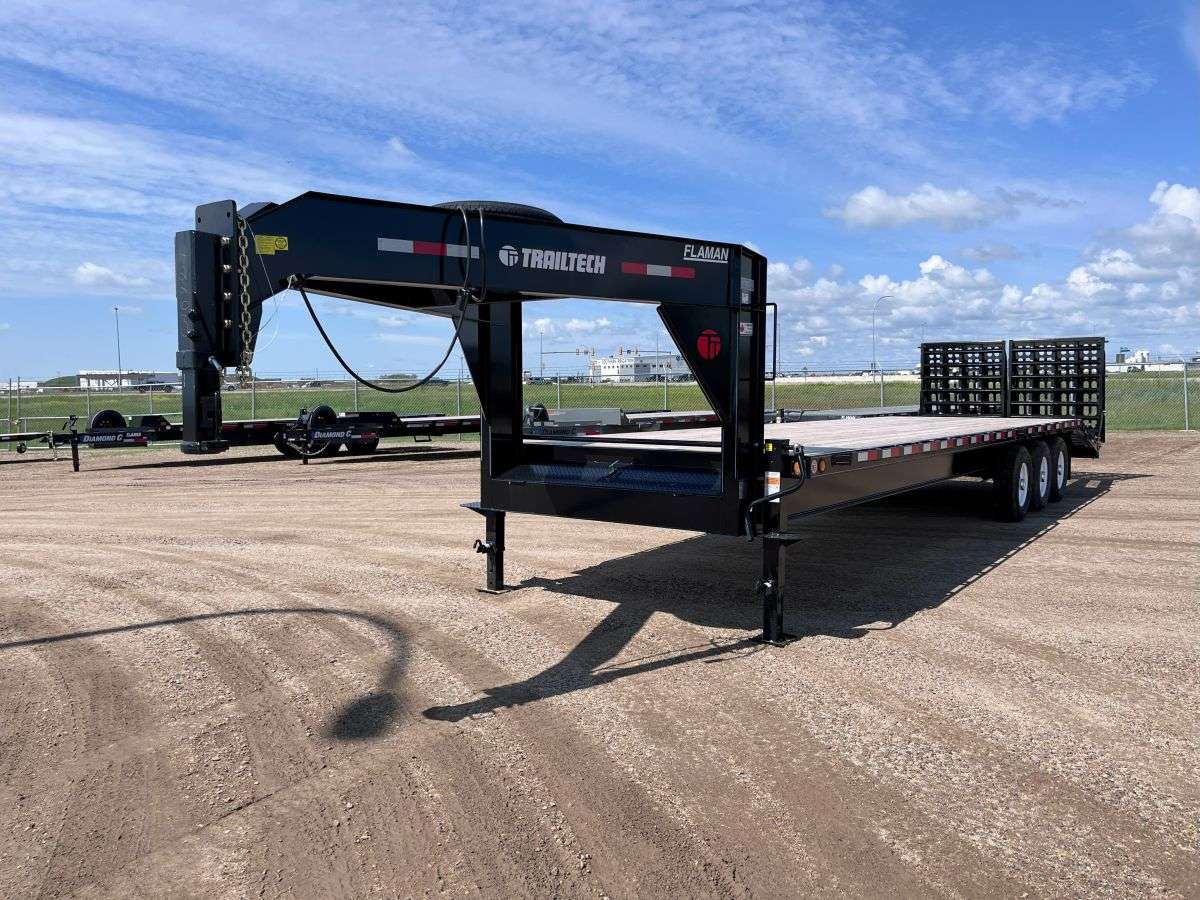 2025 Trailtech H370 8'6" x 32' Gooseneck Beavertail Deckover