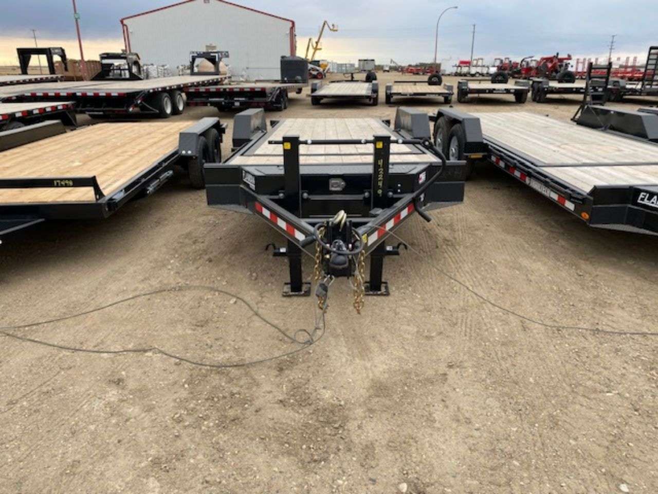 2025 Trailtech L Series 8'6" x 20' Partial Tilt