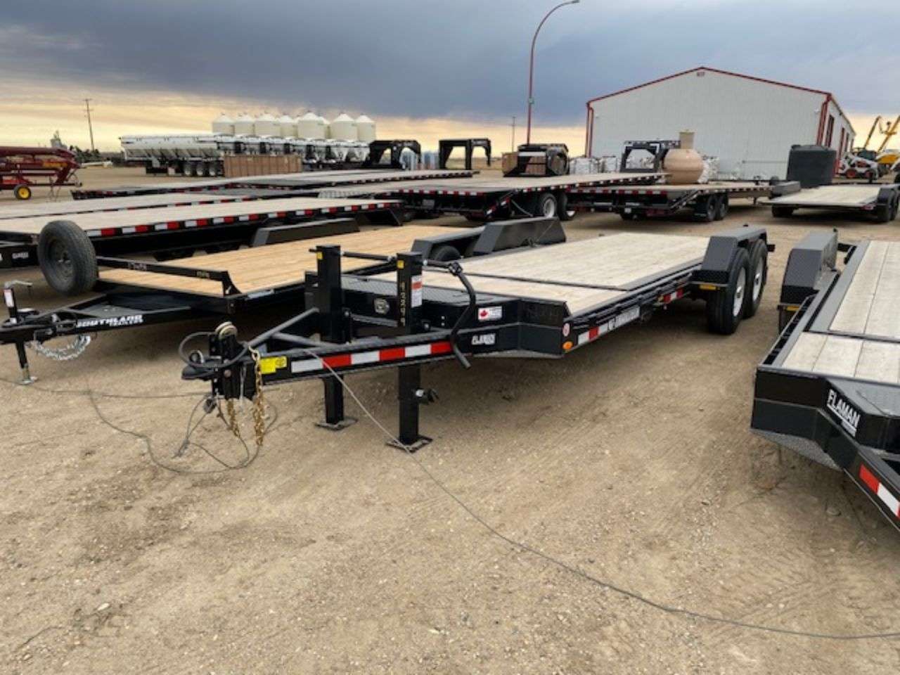 2025 Trailtech L Series 8'6" x 20' Partial Tilt