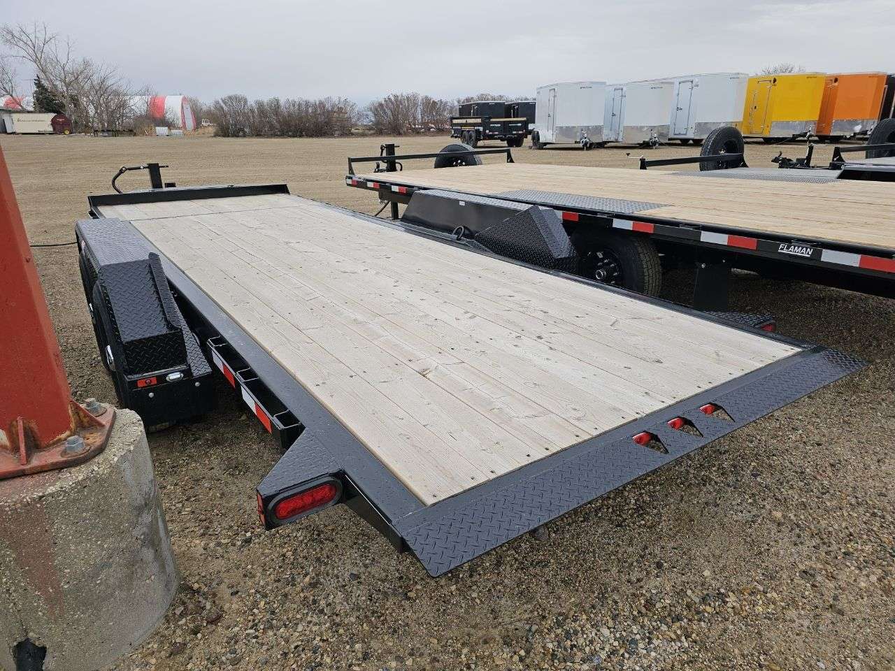 2025 Trailtech L270T 8'6" x 20' Partial Tilt