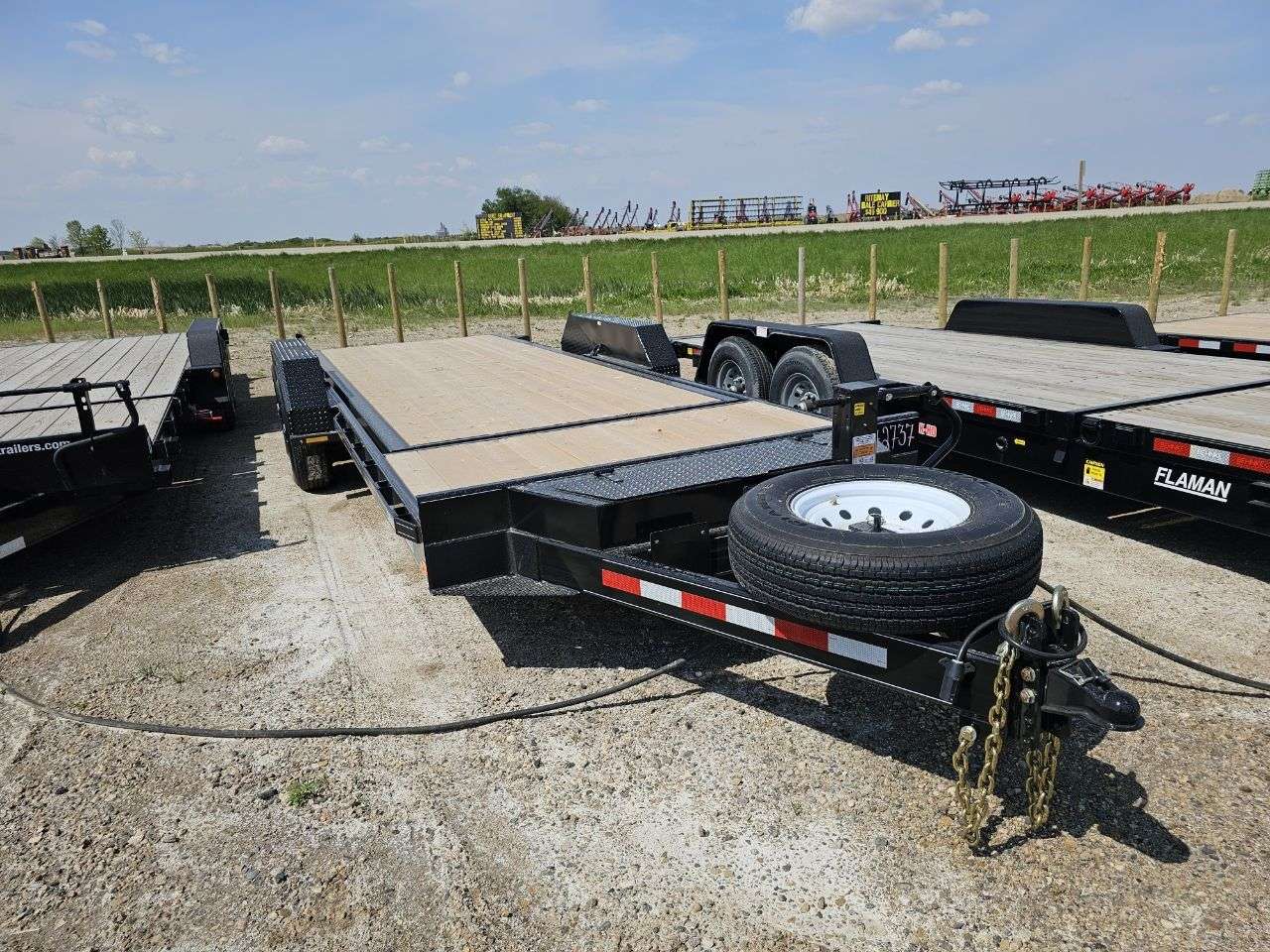 2025 Trailtech L270T 8'6" x 20' Partial Tilt