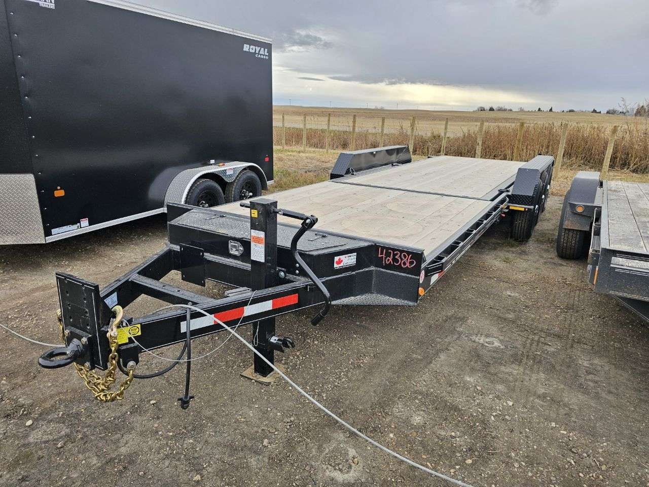 2025 Trailtech L370 8'6" x 24' Partial Tilt