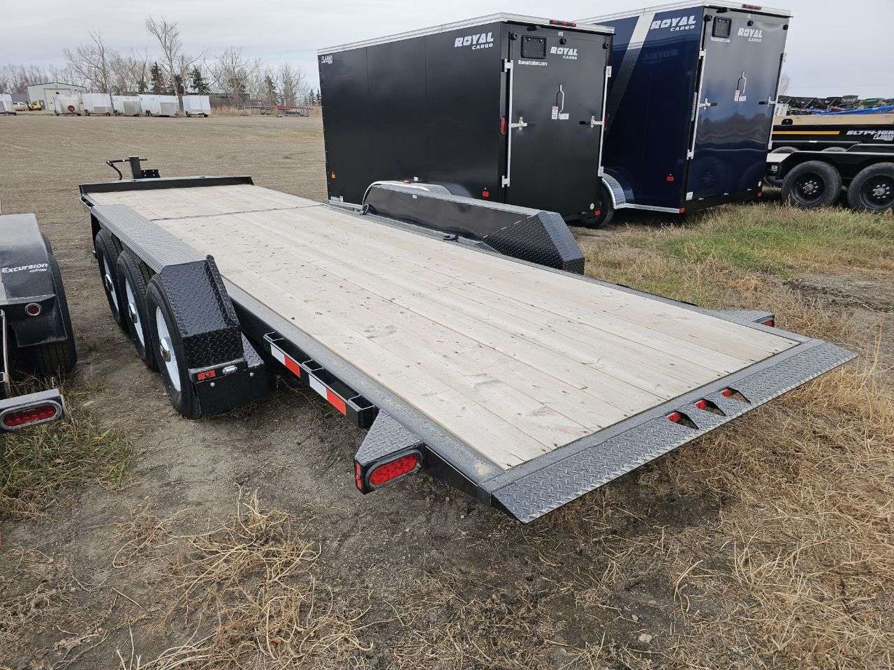 2025 Trailtech L370 8'6" x 24' Partial Tilt