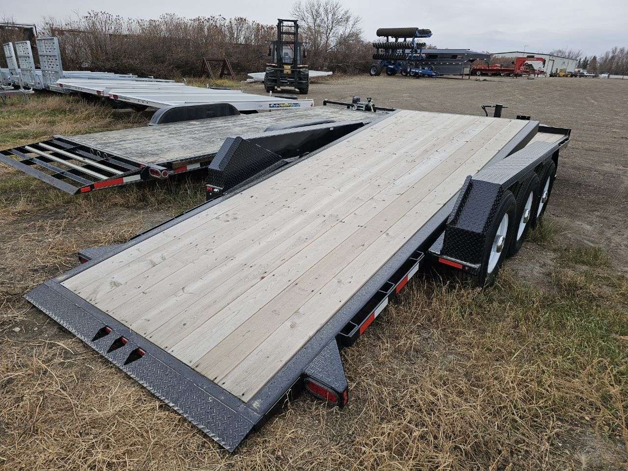 2025 Trailtech L370 8'6" x 24' Partial Tilt