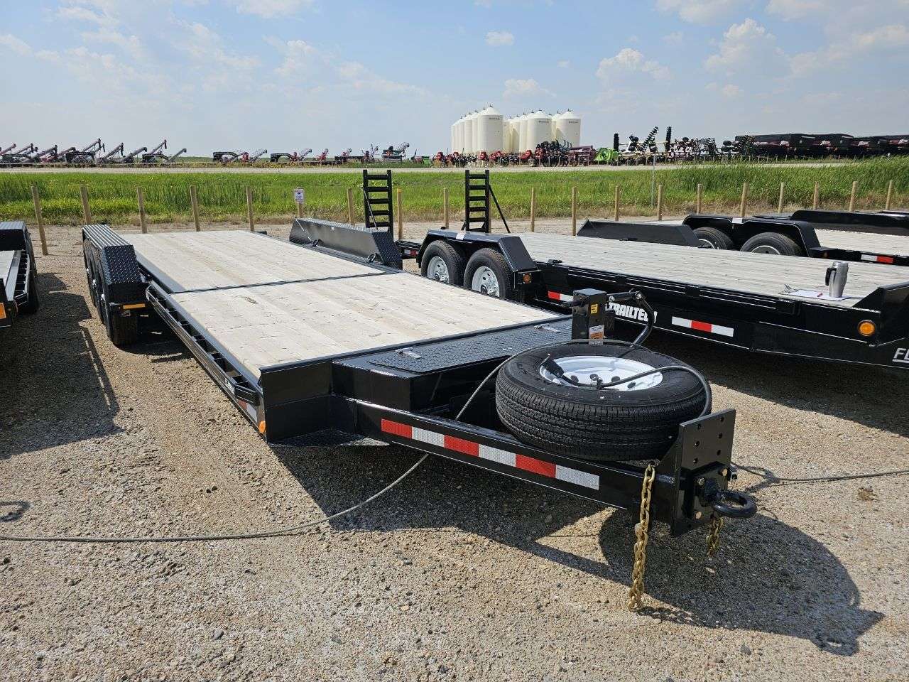 2025 Trailtech L370 8'6" x 24' Partial Tilt Trailer