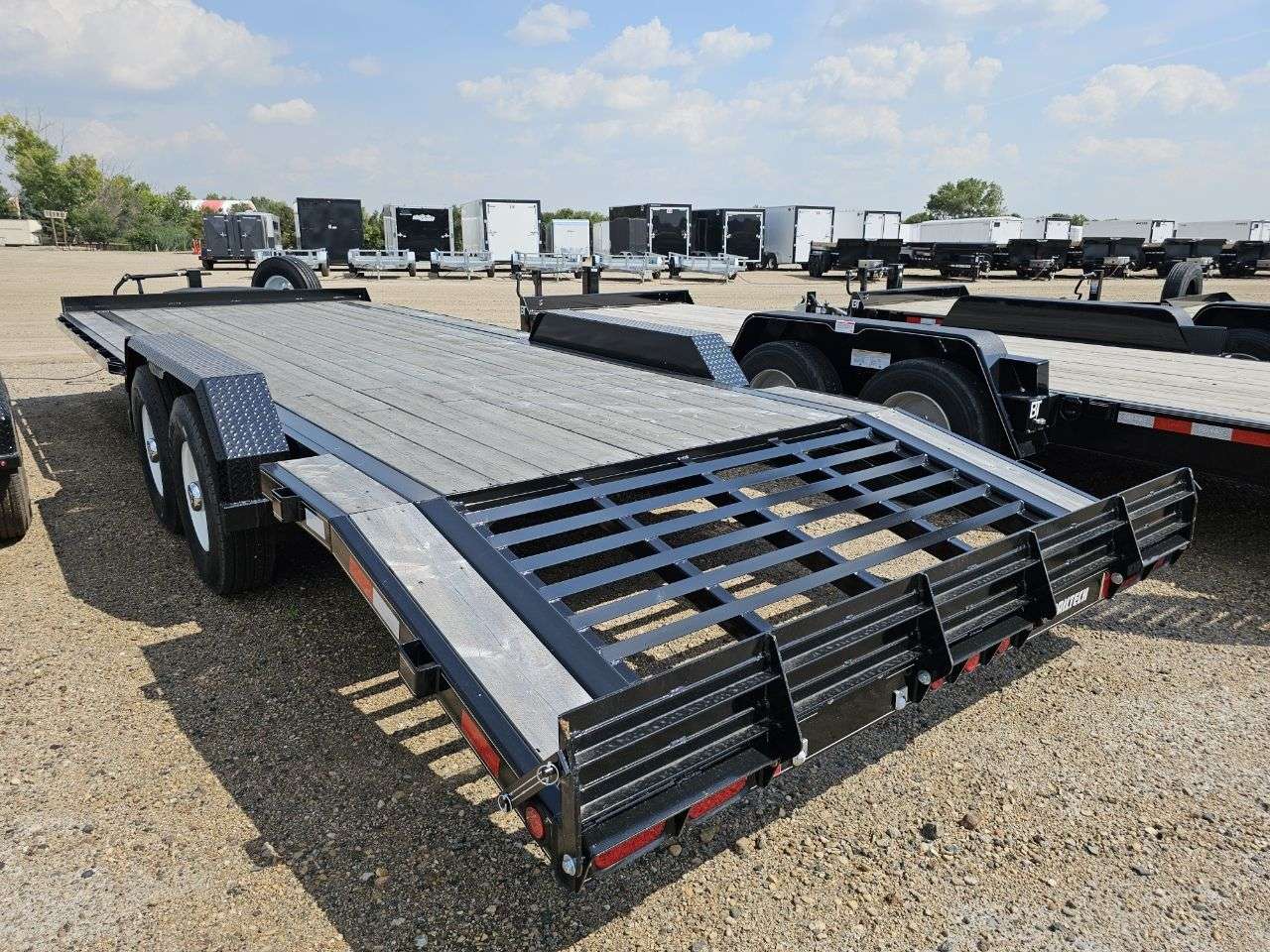 2025 Trailtech MD280 8'6' x 24' BT Mid-Deck Tilt Trailer
