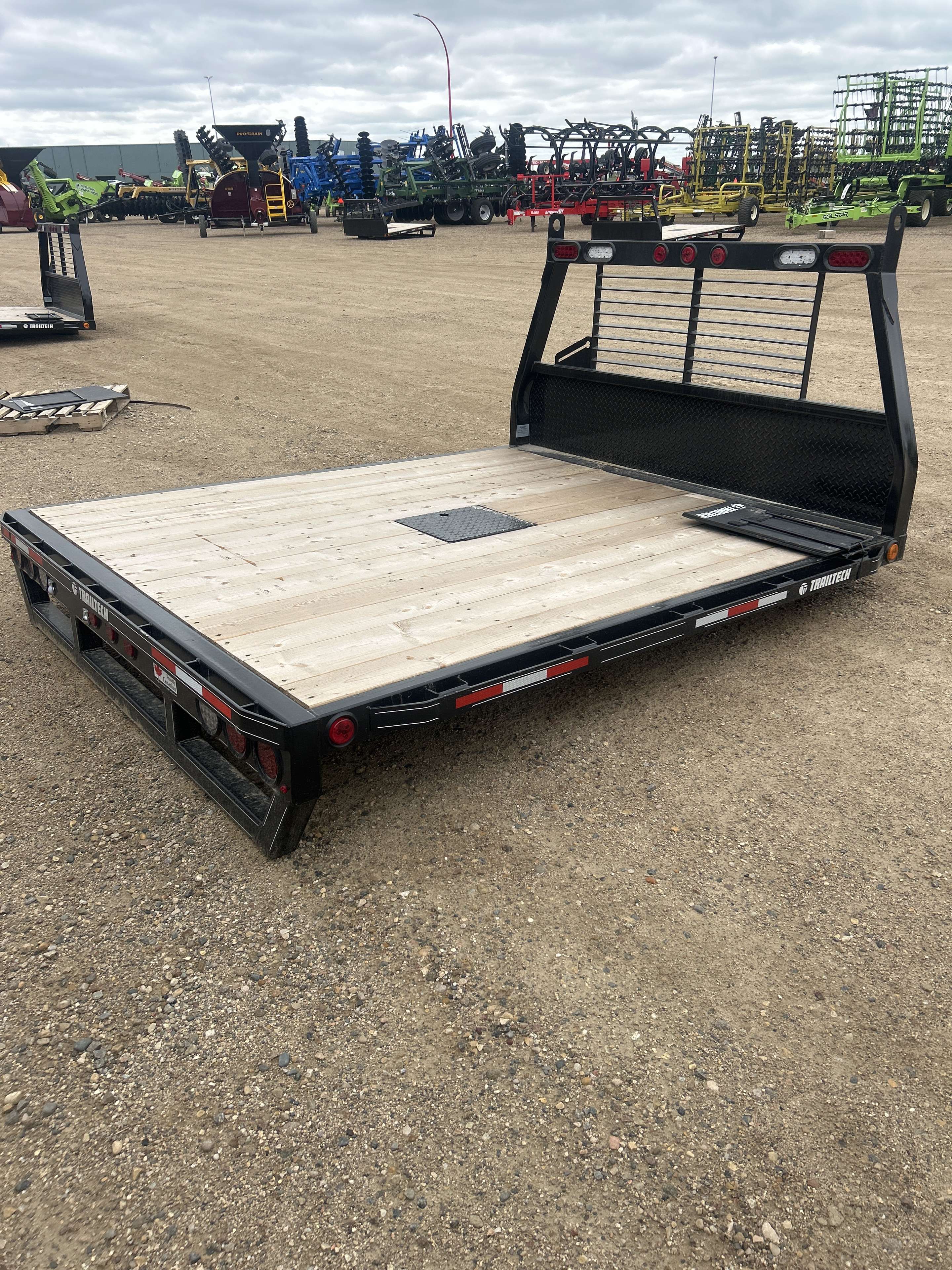 2025 Trailtech MLC 8'6" Truck Deck
