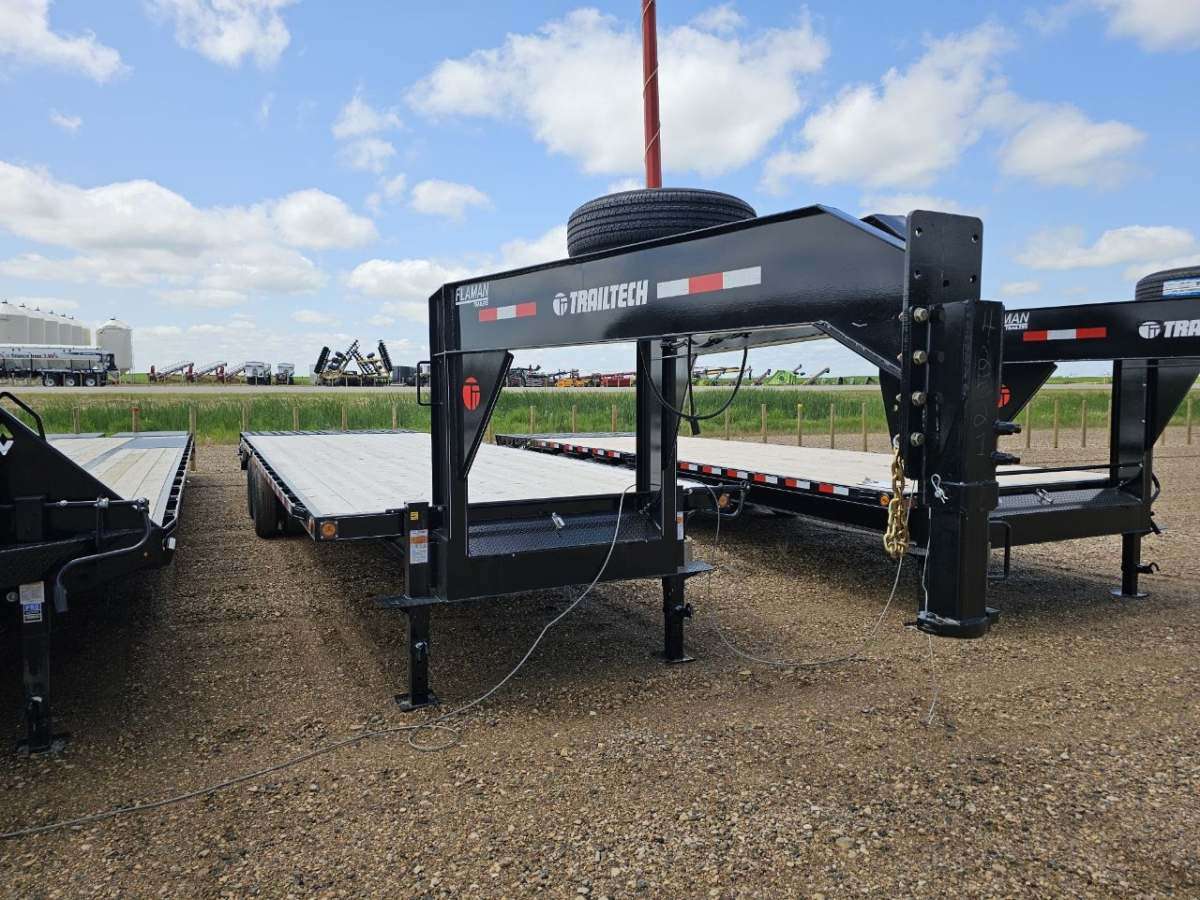 2025 Trailtech TD210 8'6" x 31' GN Beavertail Flat Deck