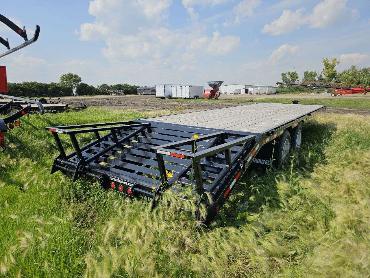 2025 Trailtech TD220 8'6" x 31' Pintle BT Flat Deck Trailer