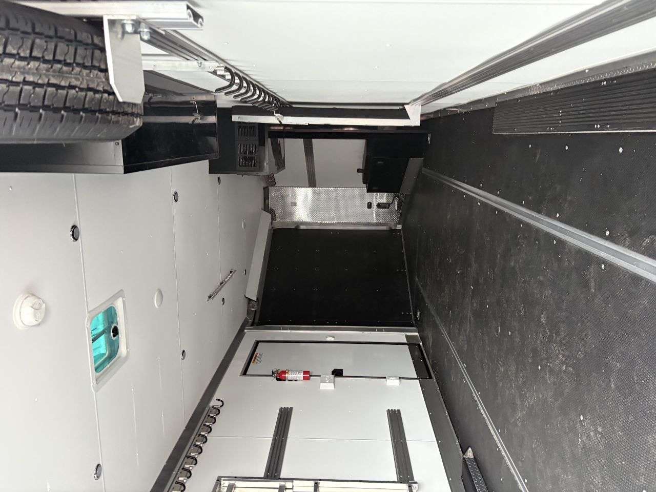 2026 ALCOM 8'6" x 22' + V-Nose Toy Hauler Trailer