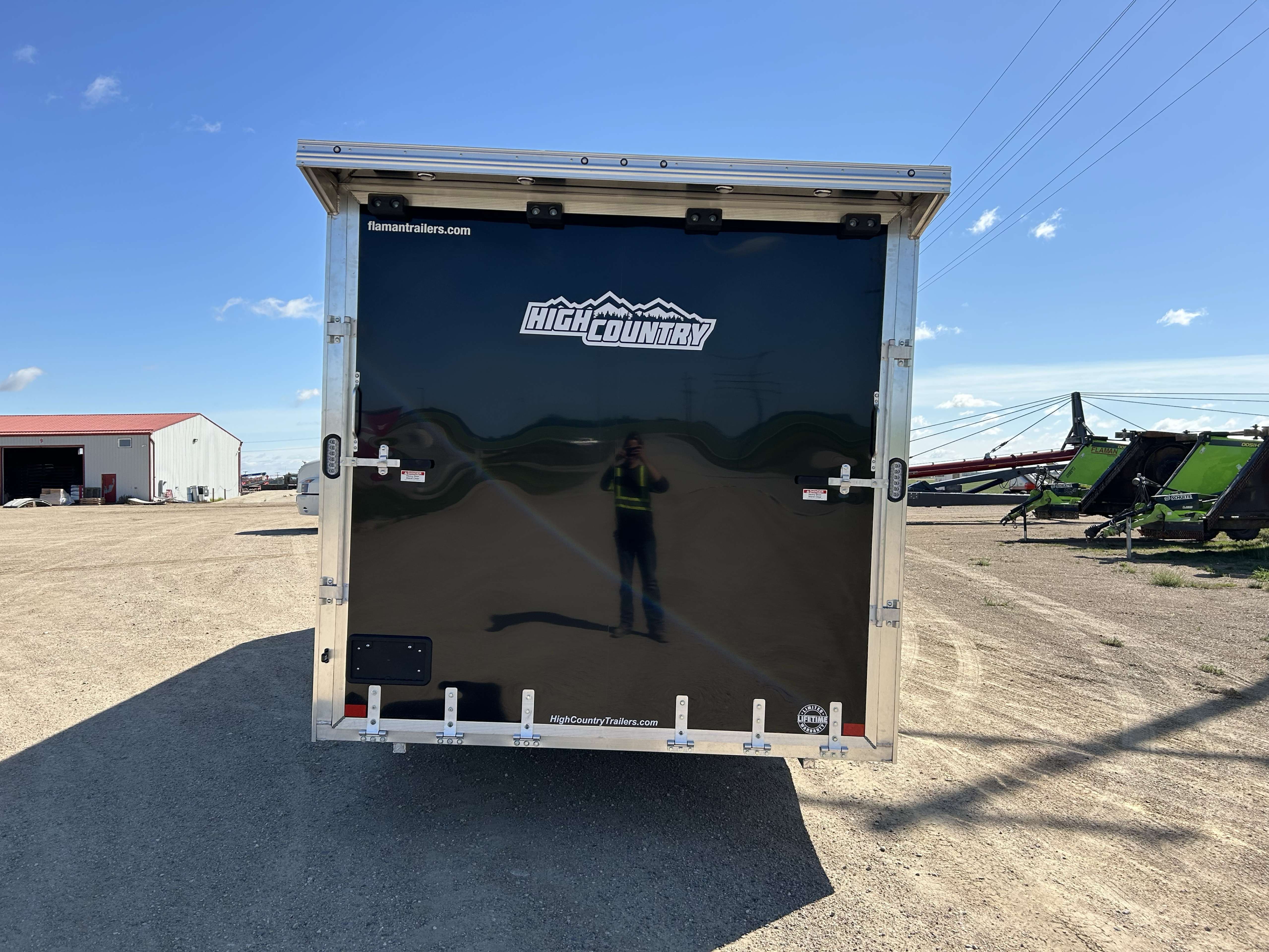 2026 Alcom HCH 8'6" x 22' + V-Nose Toy Hauler Trailer