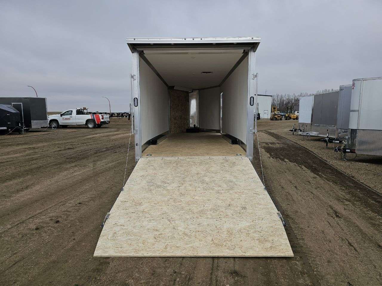 2026 Alcom HCH 8'6" x 22' + V-Nose Toy Hauler Trailer