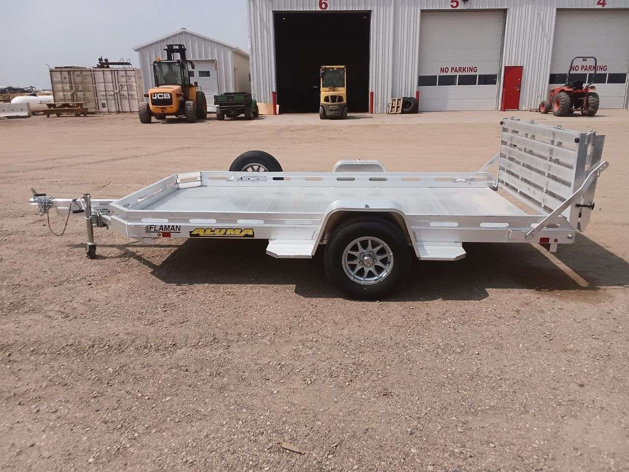 2026 Aluma 77" x 142" Utility