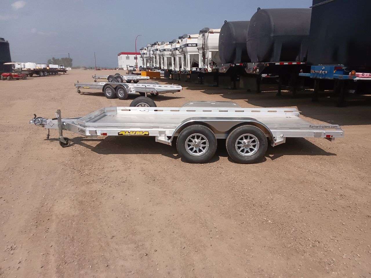 2026 Aluma 7814 77.5" x 173" Utility Trailer
