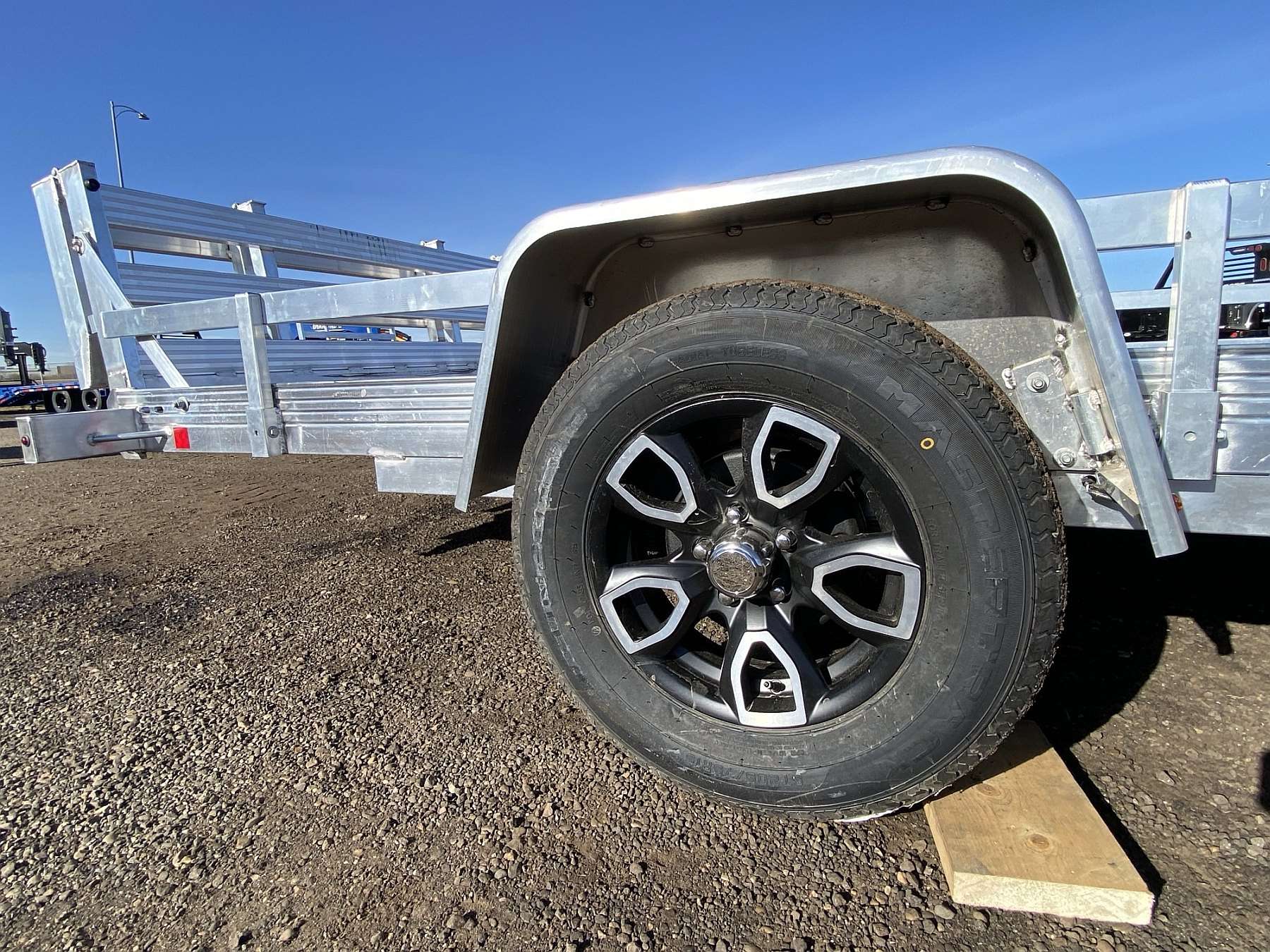 2026 Bear Track 15' Aluminum Utility Trailer