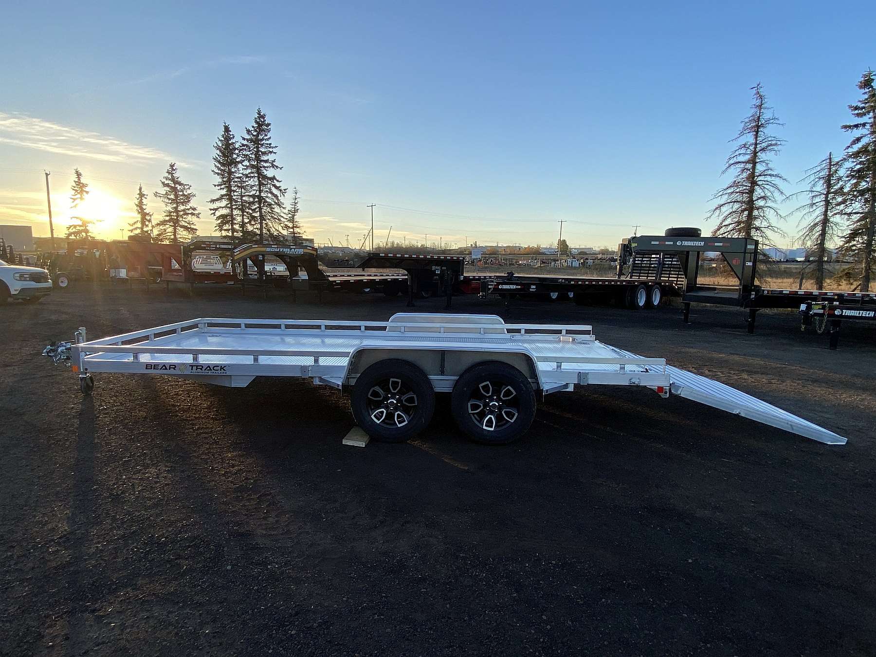 2026 Bear Track 16' Aluminum Utility Trailer