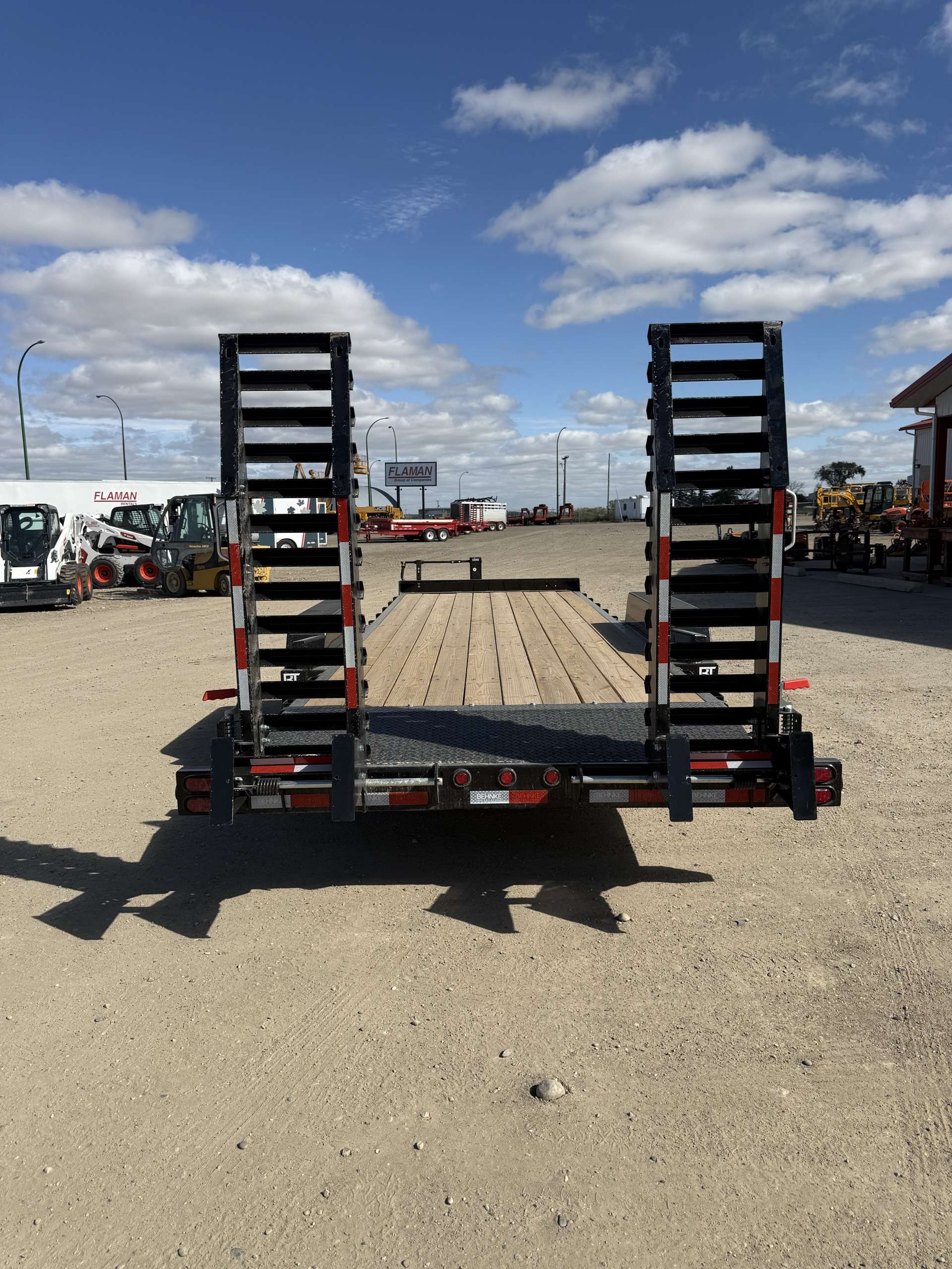 2026 Behnke 8'6" x 22' Beavertail Flat Deck Trailer