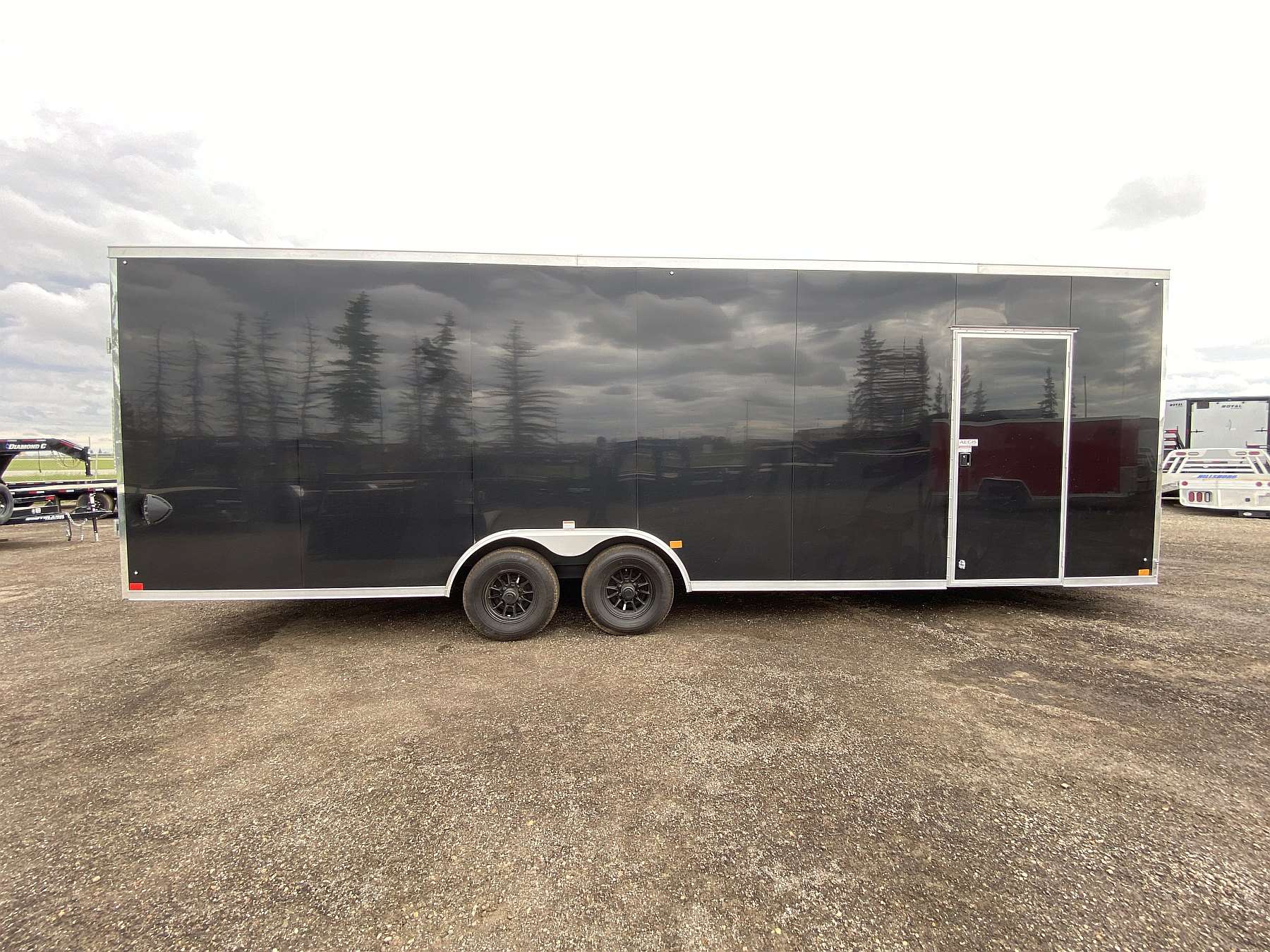 2026 Cross 8.5' x 26' Enclosed Wedge Nose Cargo Trailer