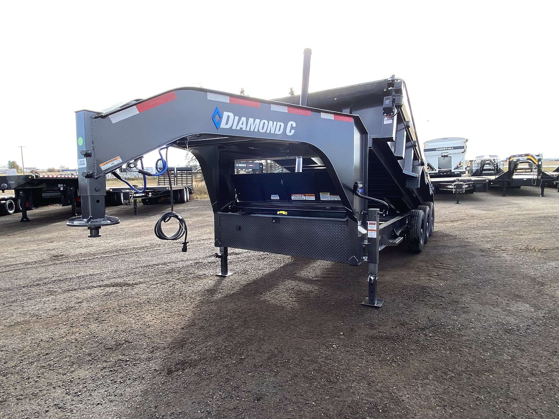 2026 Diamond C 16' Gooseneck Dump Trailer