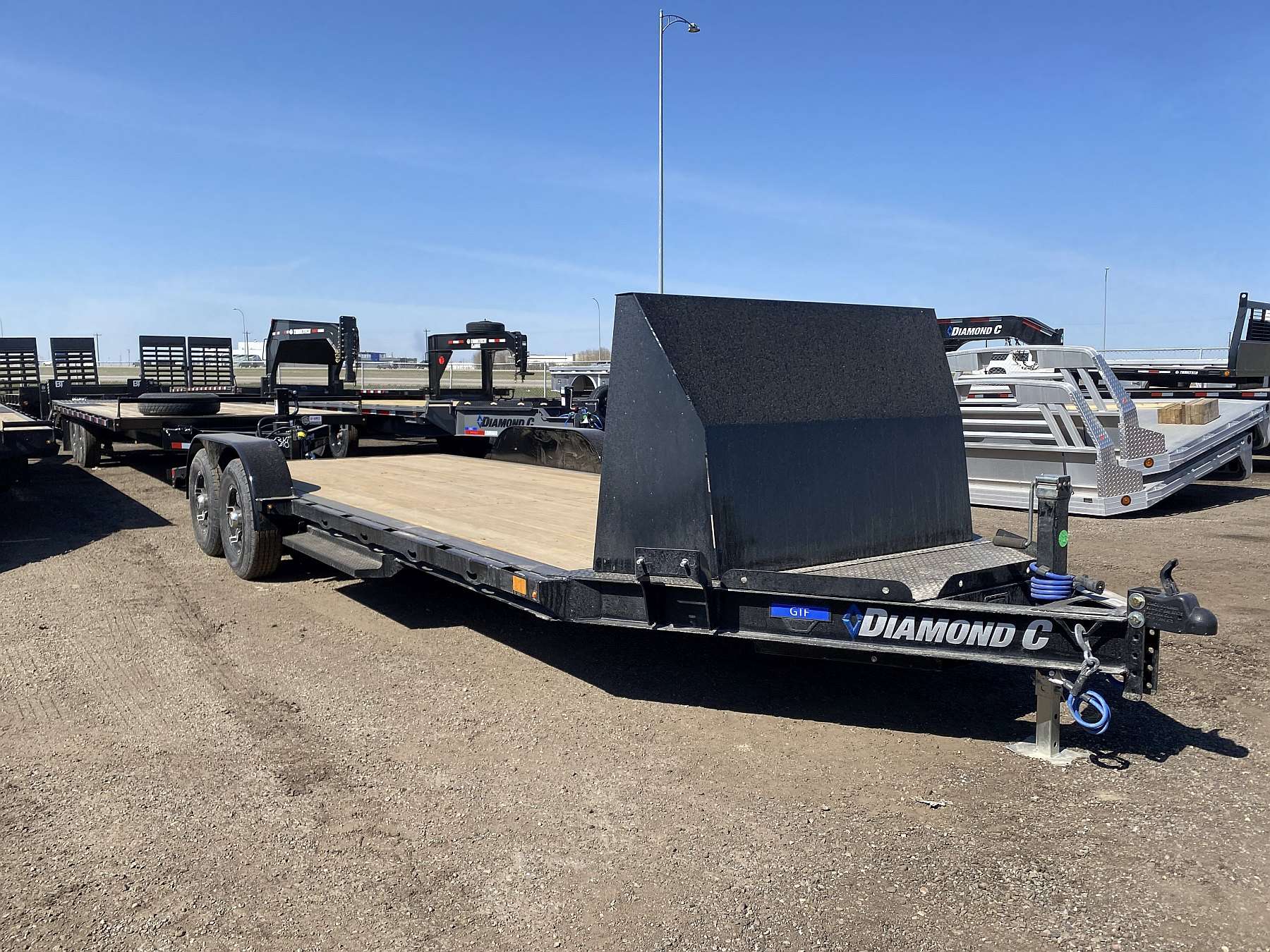 2026 Diamond C 20' Single Car Hauler