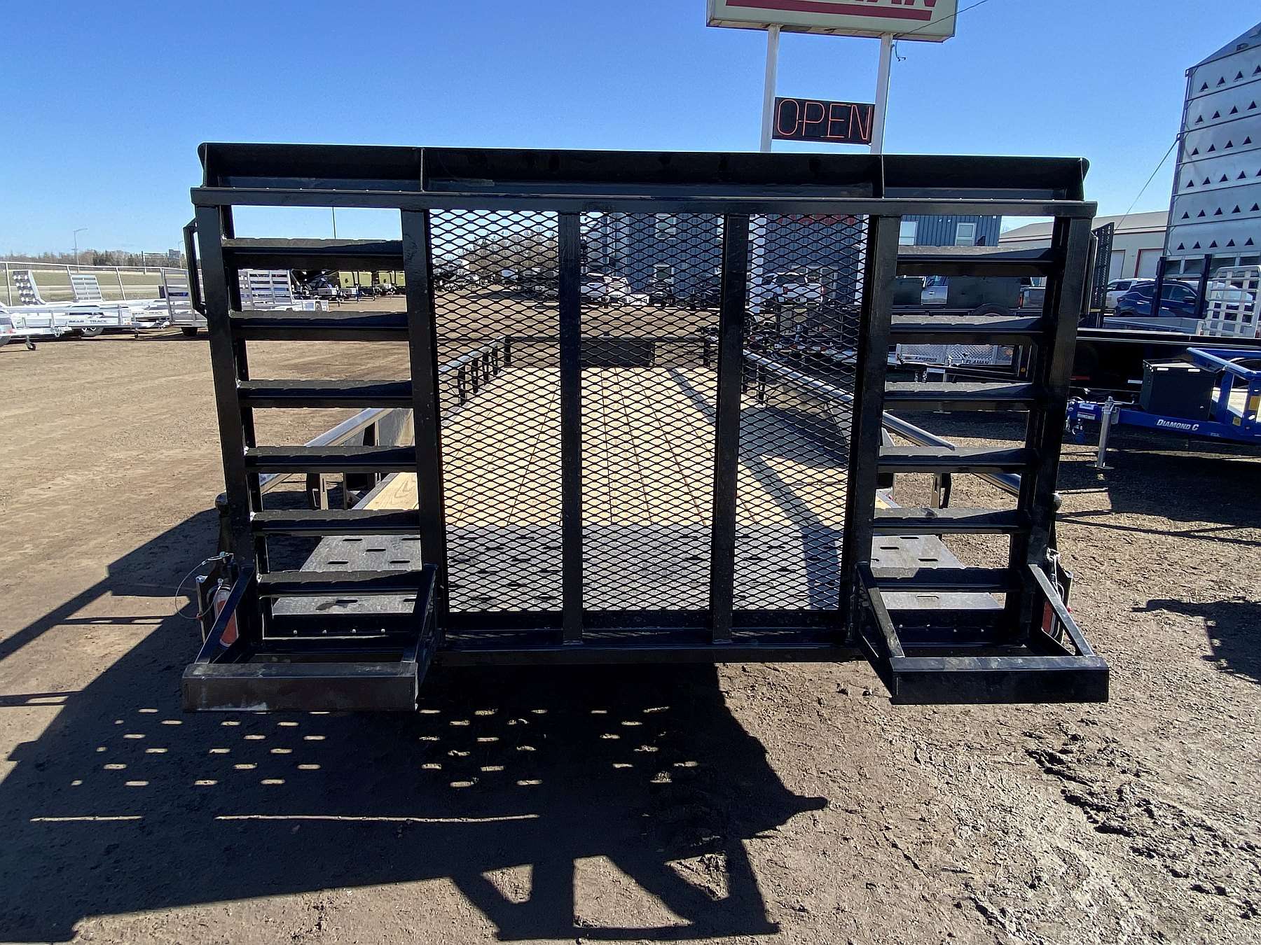 2026 Diamond C 20' Texas Utility Tandem Axle Trailer