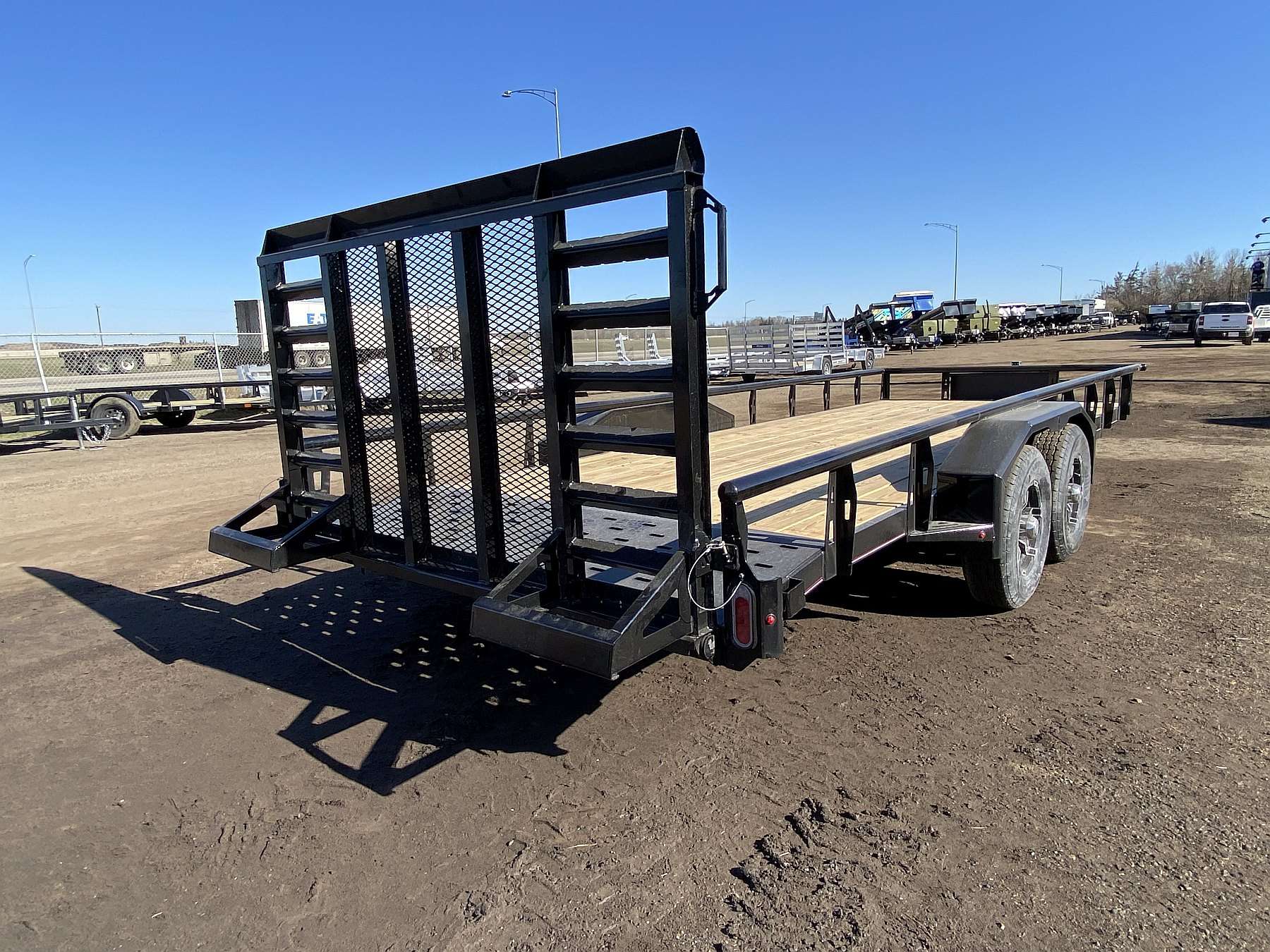 2026 Diamond C 20' Texas Utility Tandem Axle Trailer