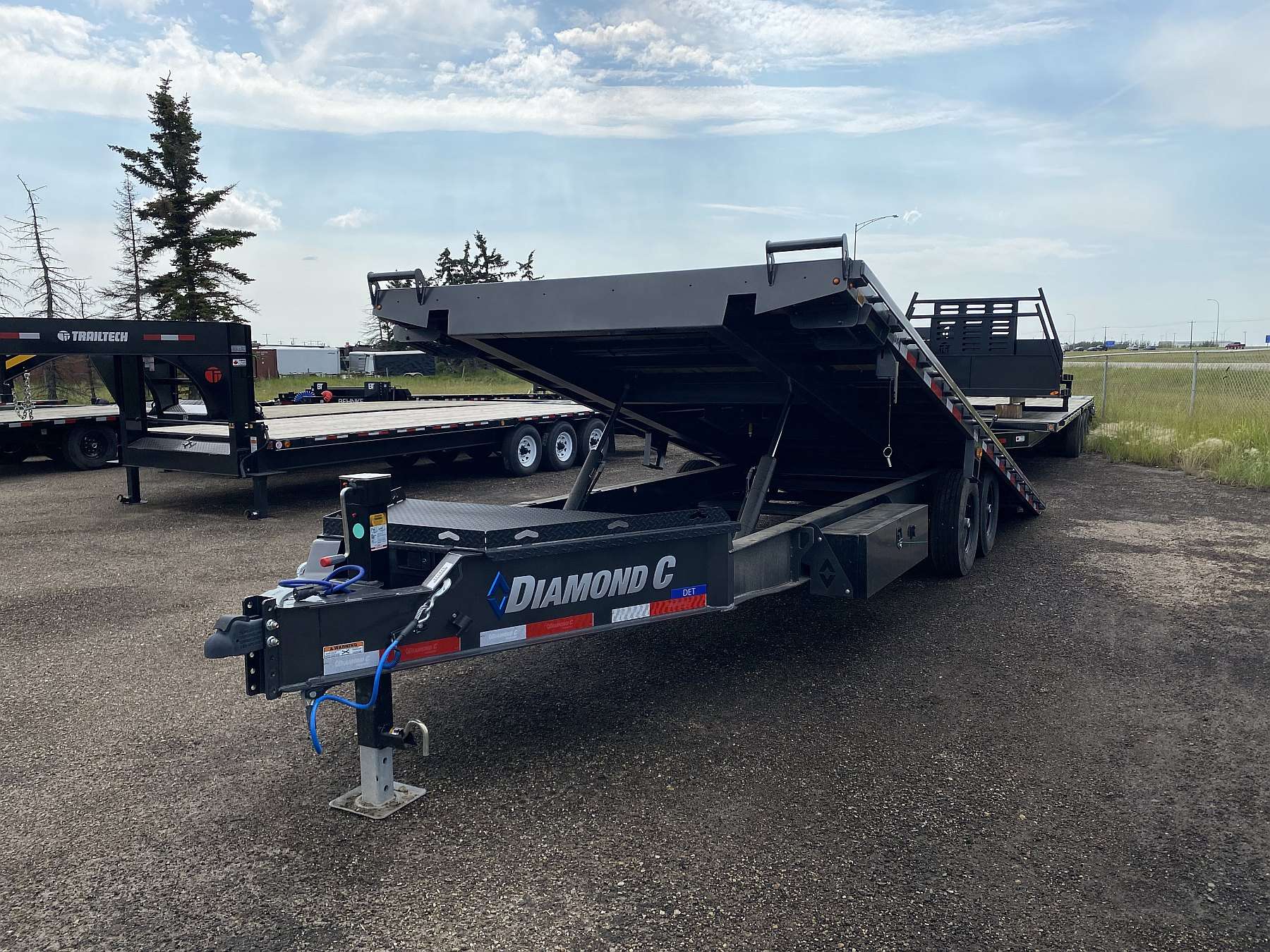 2026 Diamond C 24' Deck Over Tilt Equipment Trailer