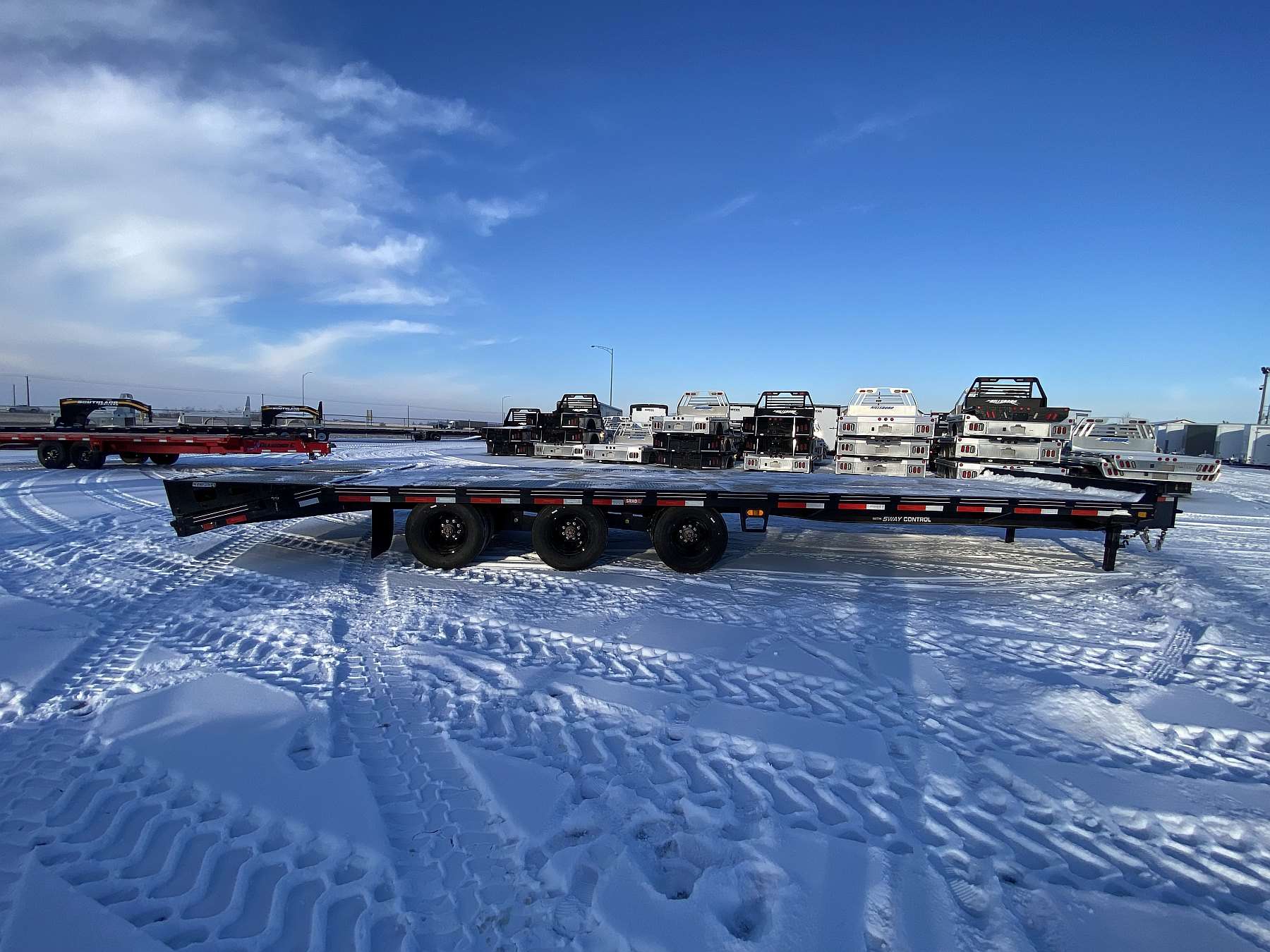 2026 Diamond C 32' Pintle Hitch Equipment Trailer
