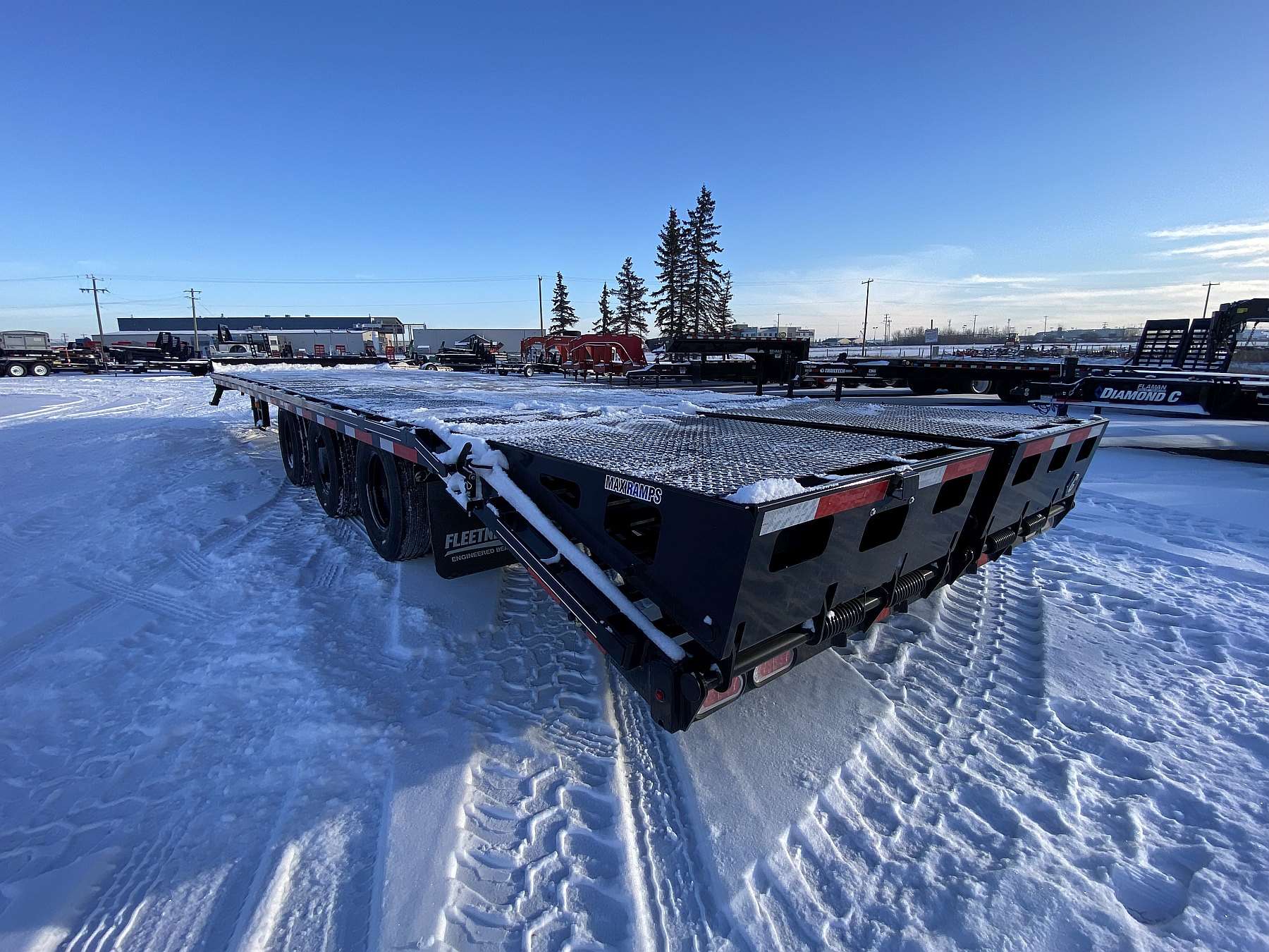 2026 Diamond C 32' Pintle Hitch Equipment Trailer