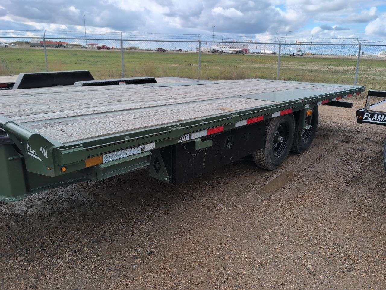 2026 Diamond C 8'6" x 20' Full Tilt Trailer