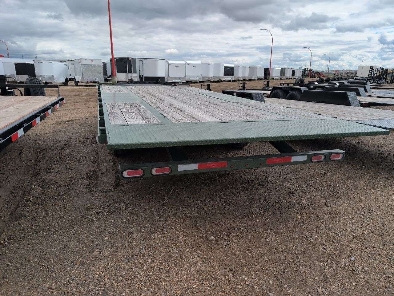 2026 Diamond C 8'6" x 20' Full Tilt Trailer