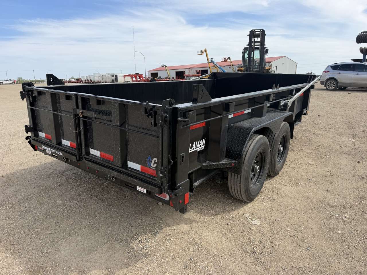 2026 Diamond C 82" x 14' Dump Trailer
