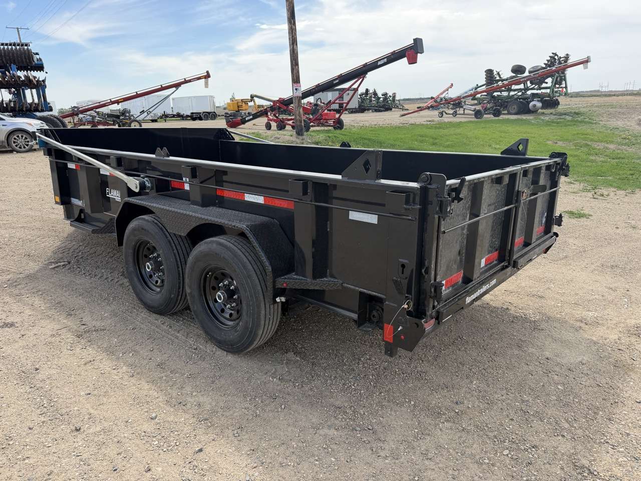 2026 Diamond C 82" x 14' Dump Trailer