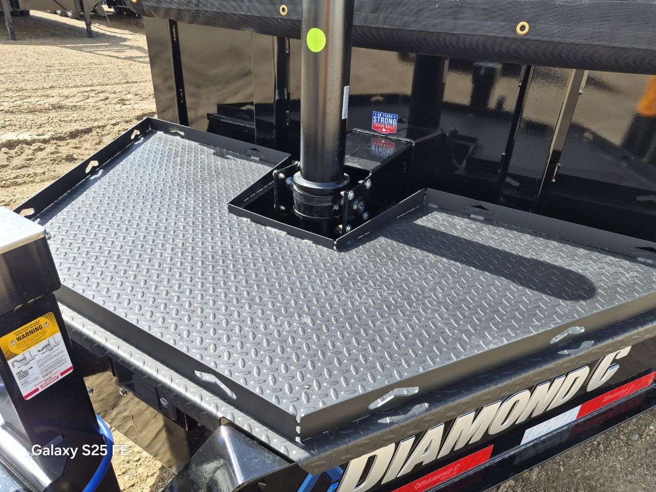 2026 Diamond C 82" x 16' Dump Trailer
