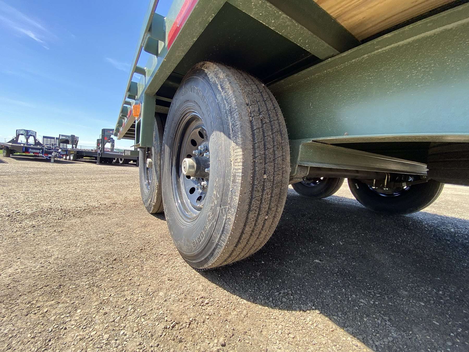 2026 Diamond C DET207- 20' Tilt Deck Trailer