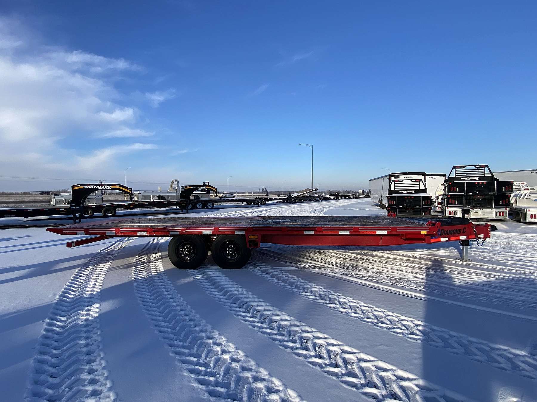 2026 Diamond C DET207 - 24' Tilt Deck Trailer